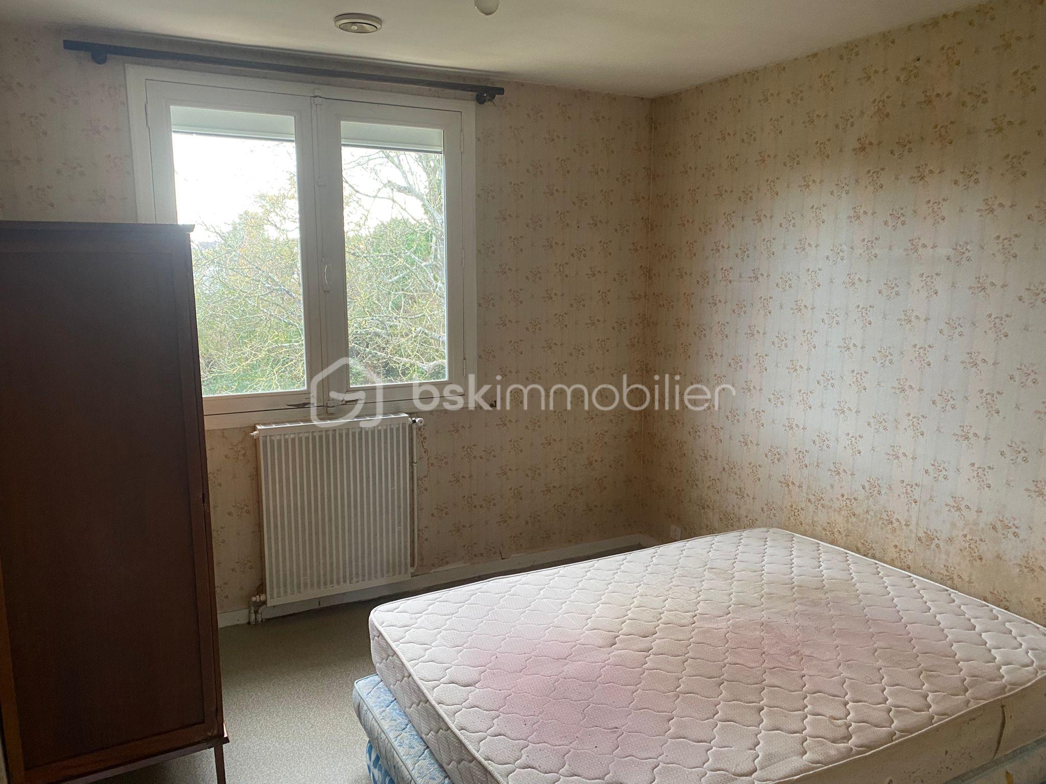 Maison traditionnelle de 102 m² - d48ec782-4c77-4e50-ad74-961922176fe5.jfif