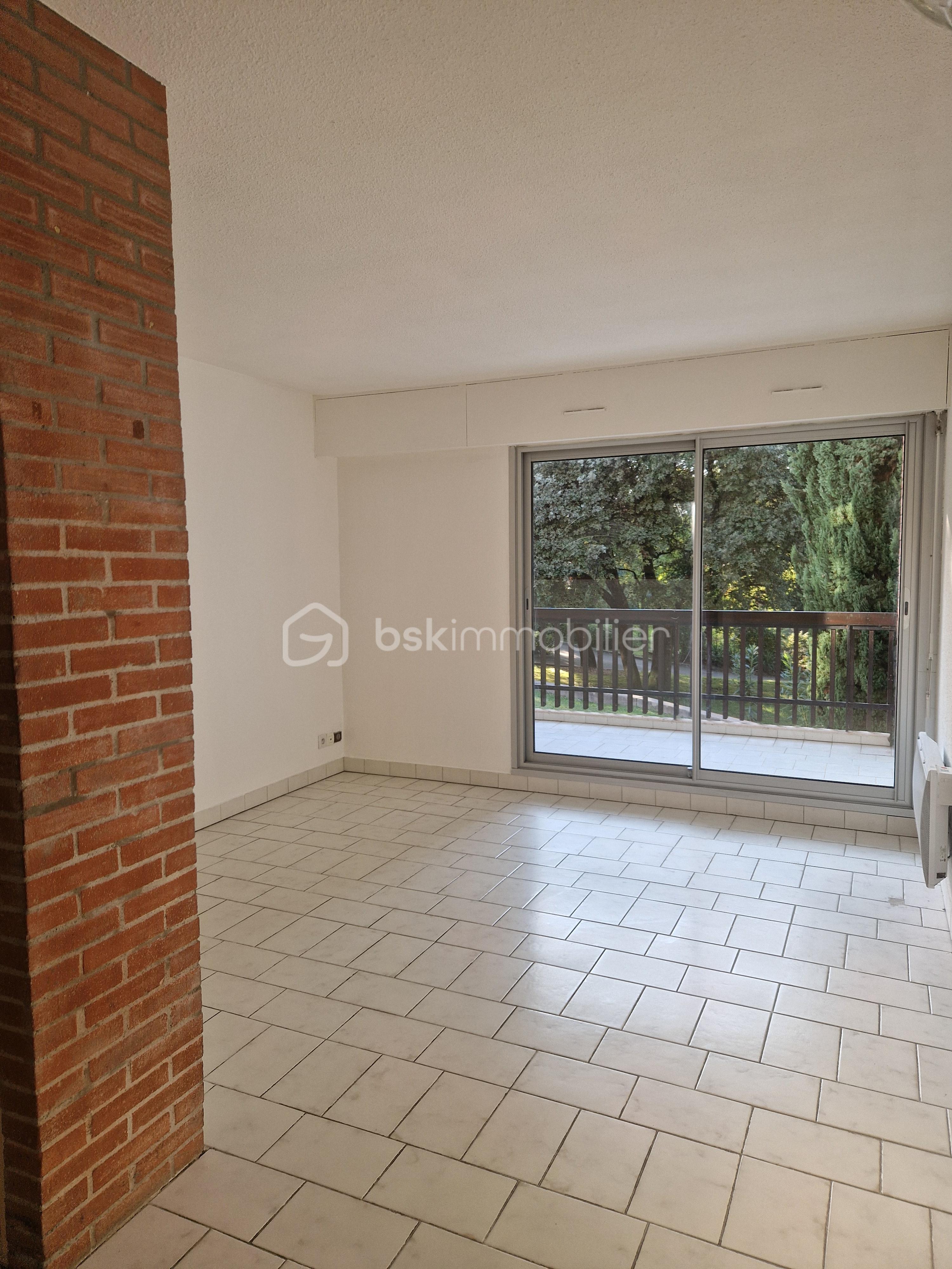 Appartement 1 pièce 27 m² · à Nîmes · 26,8 m² · 85 000 €