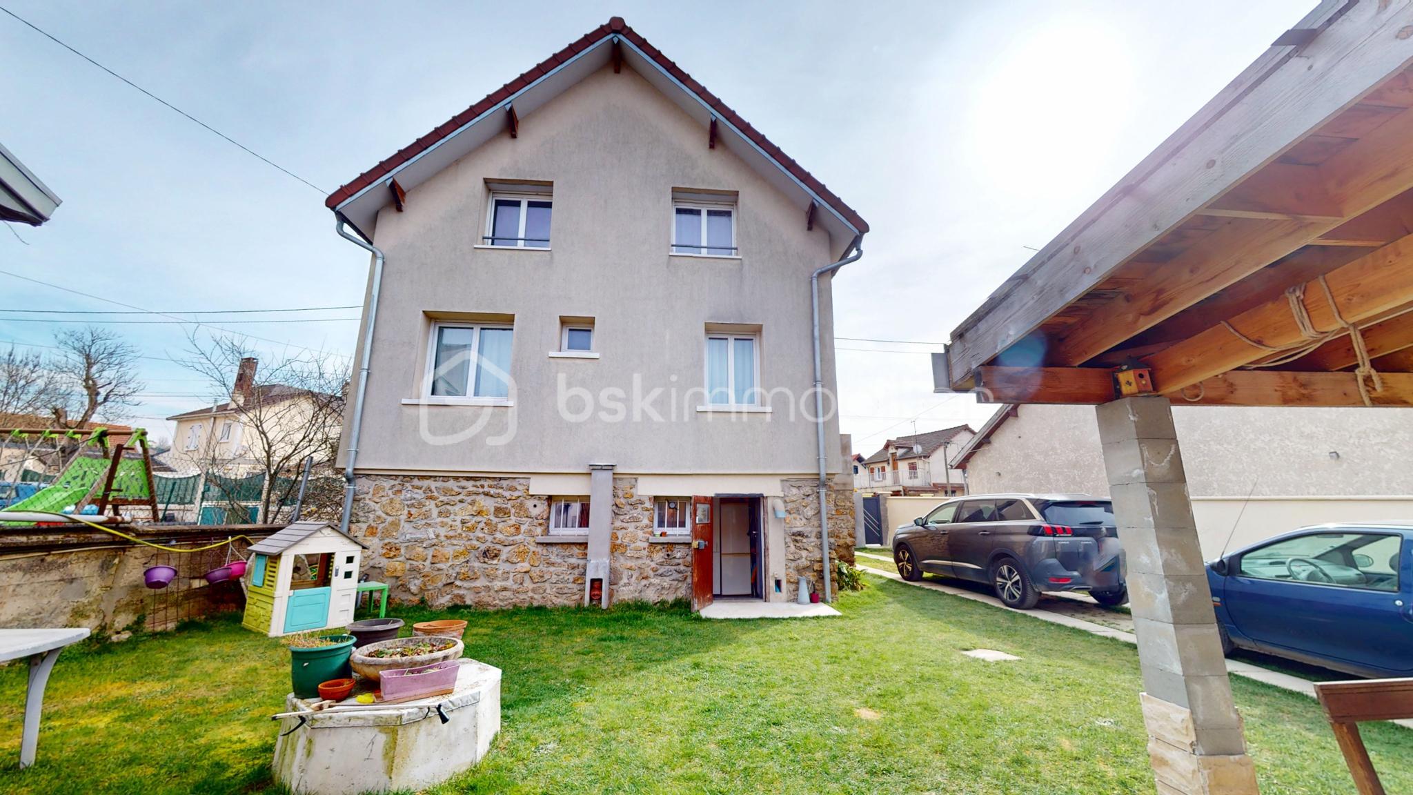 Maison de 122 m² - 26-Rue-du-Chemin-de-Fer-03102025_185316-2.jpg