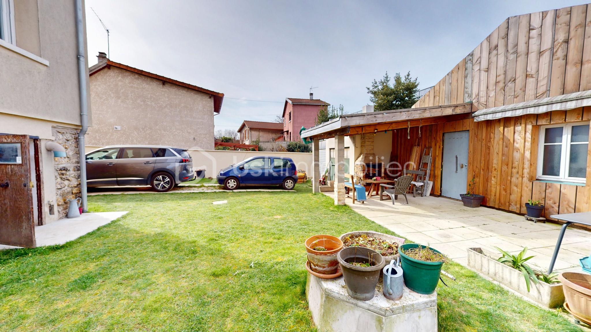 Maison de 122 m² - 26-Rue-du-Chemin-de-Fer-03102025_185518.jpg