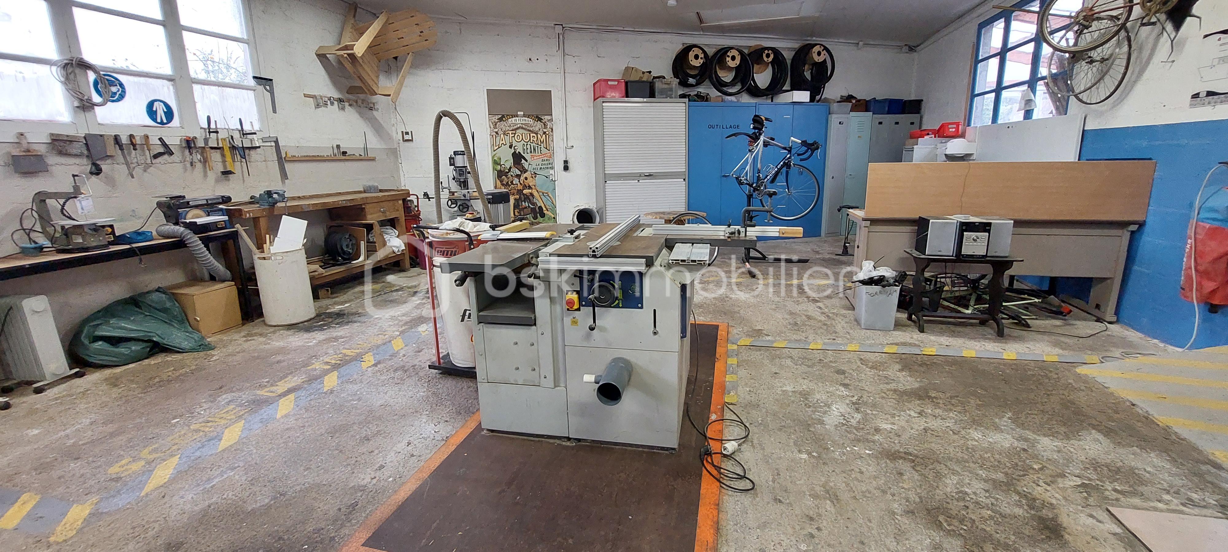Local commercial de 200 m² - 20230223_163530 (1).jpg