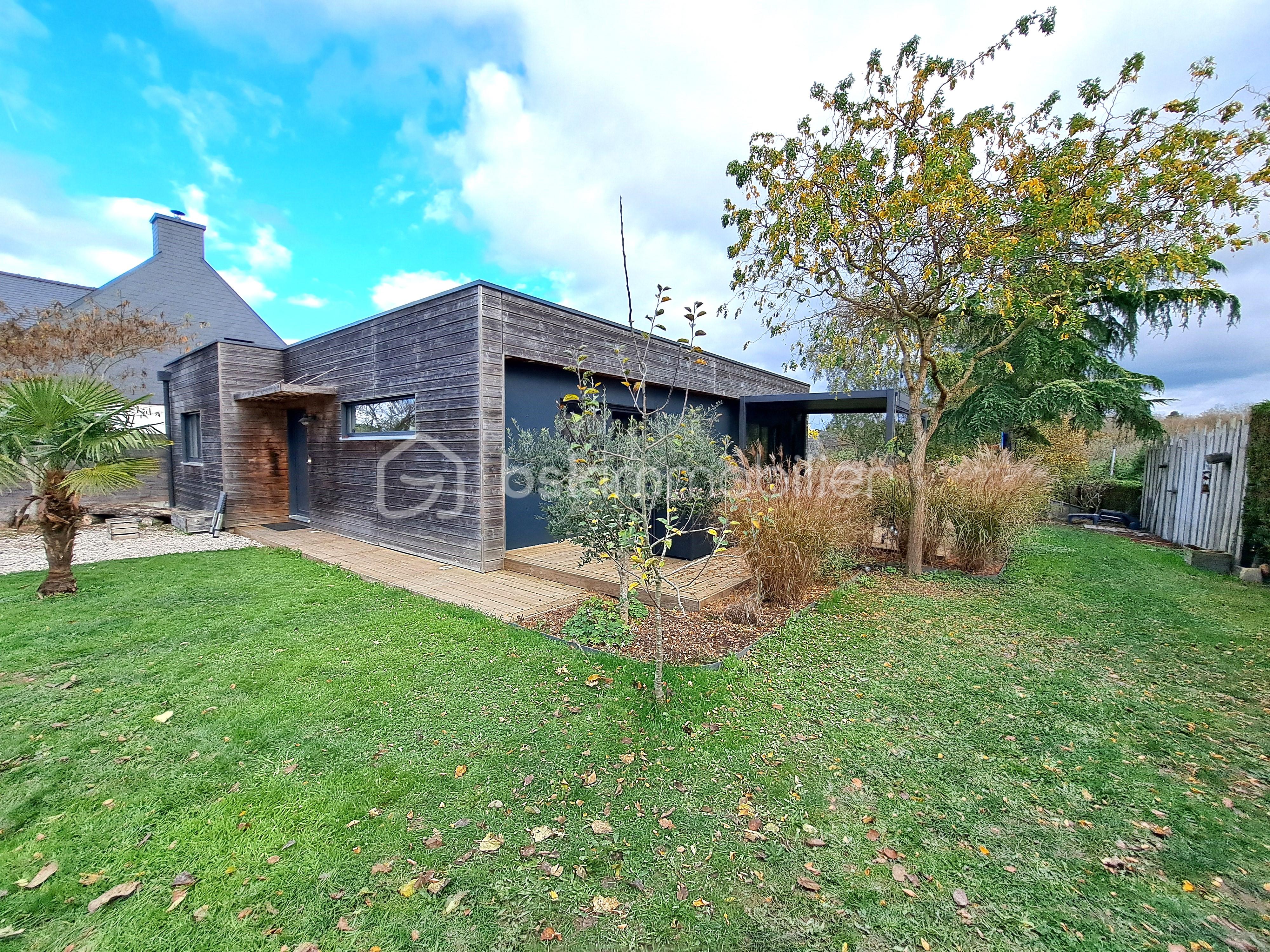 Maison de 106 m² - vue terrasse de loin.jpg