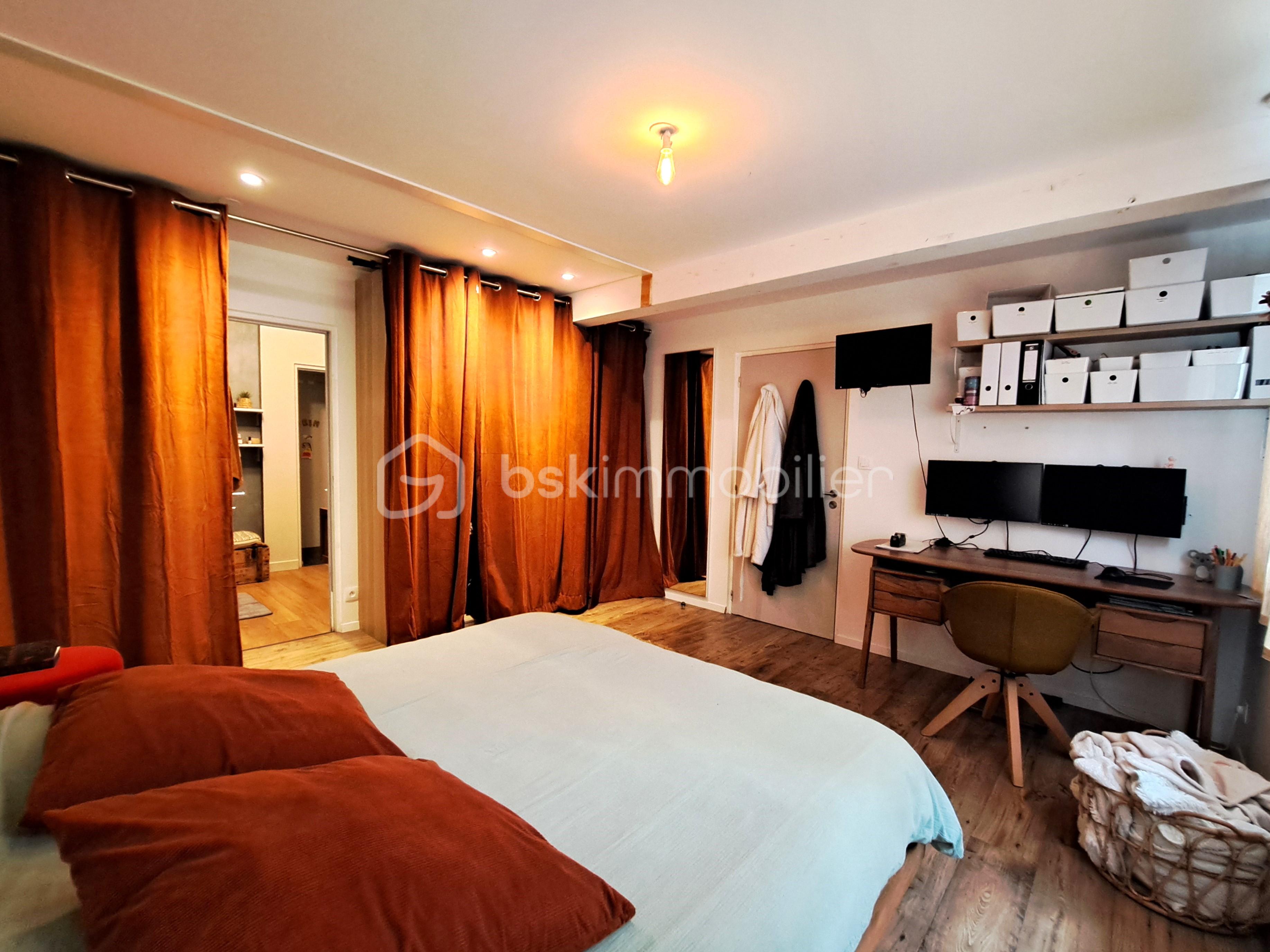 Maison de 106 m² - CHAMBRE PARENTS LEFRANC.jpg