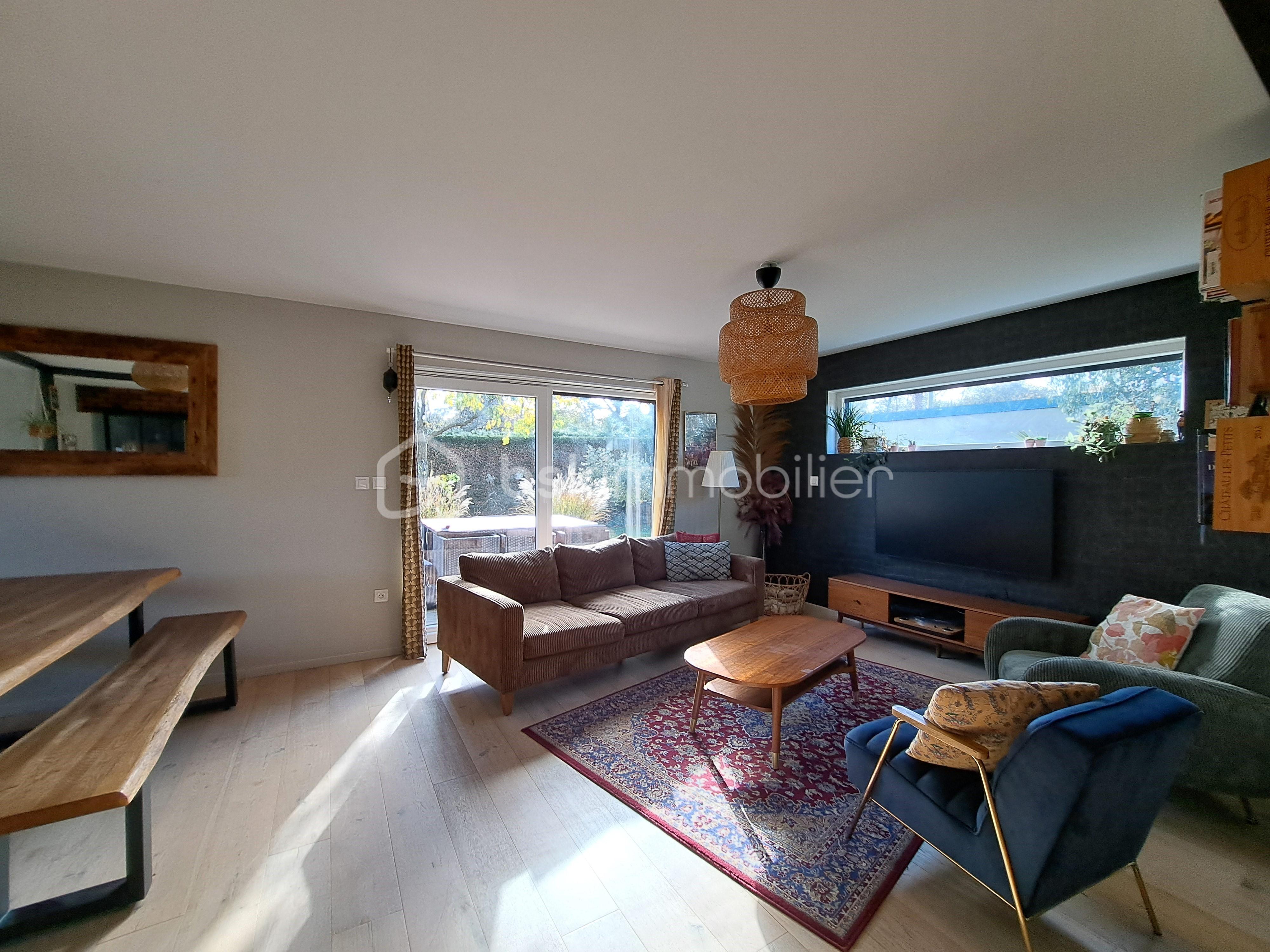 Maison de 106 m² - SALON.jpg