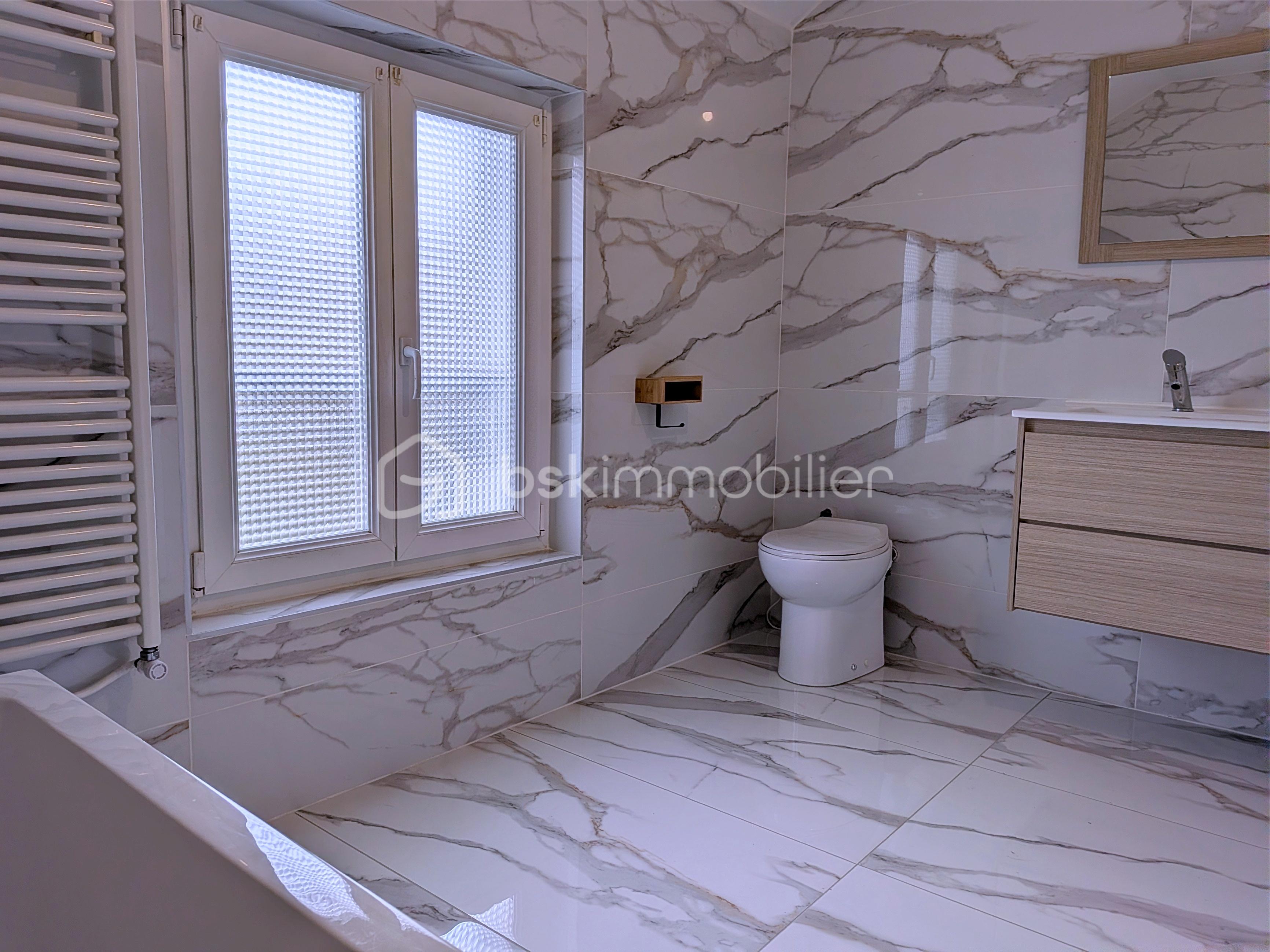 Maison de ville de 90 m² - sdb 2 .jpg