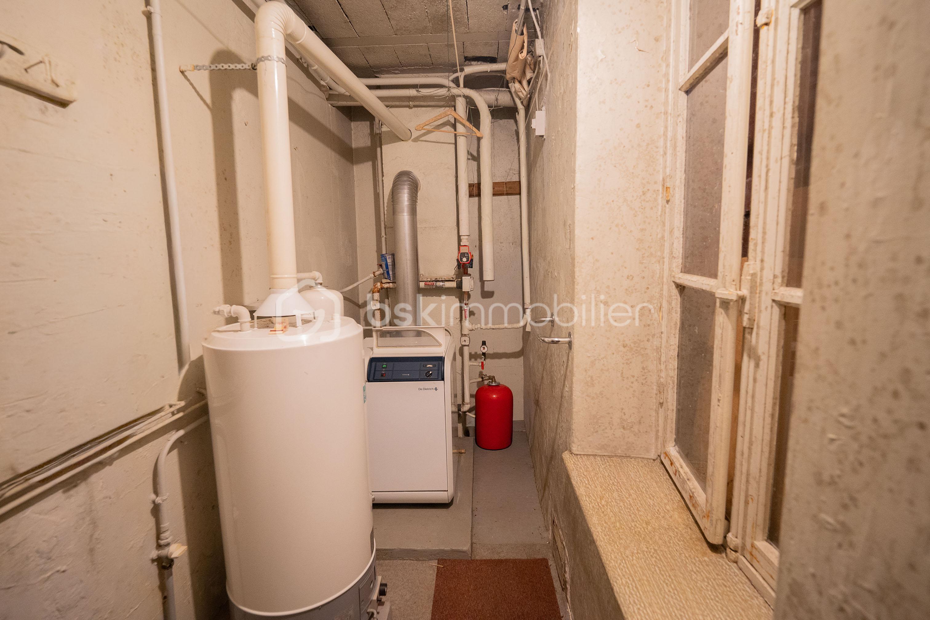 Maison traditionnelle de 320 m² - Chaufferie.jpg