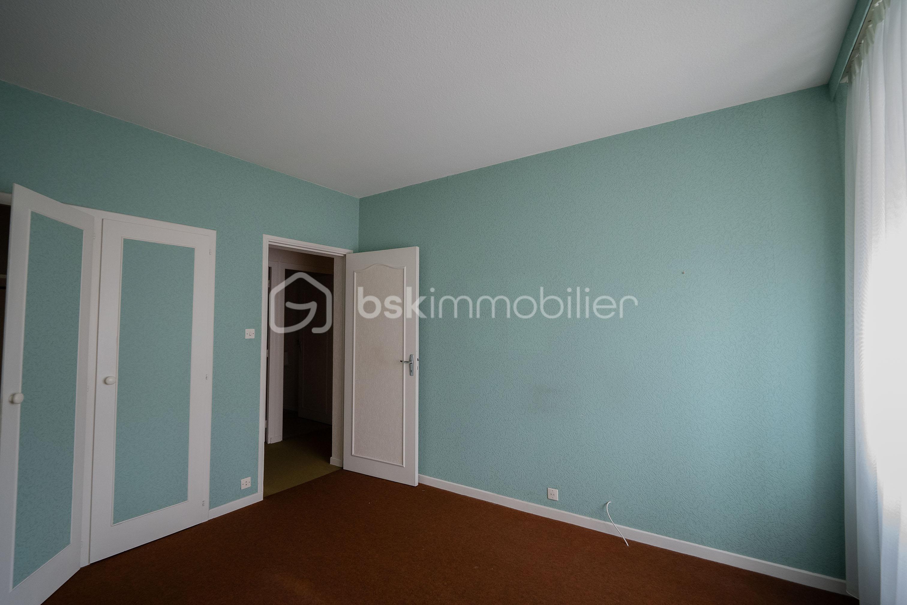 Maison traditionnelle de 320 m² - Chambre etage 2 2_2.jpg