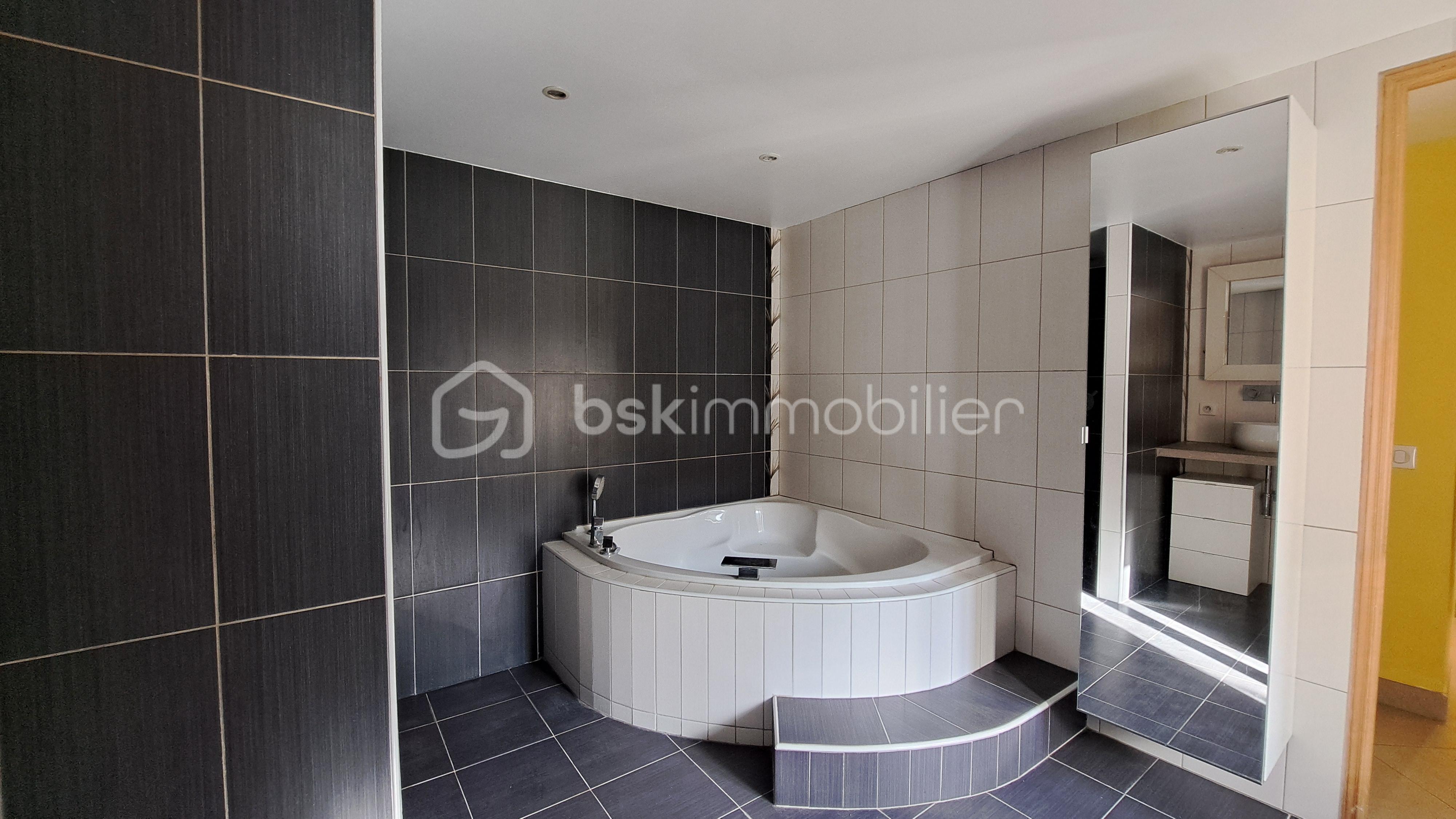 Corps de ferme de 154 m² - 20260207_135238.jpg