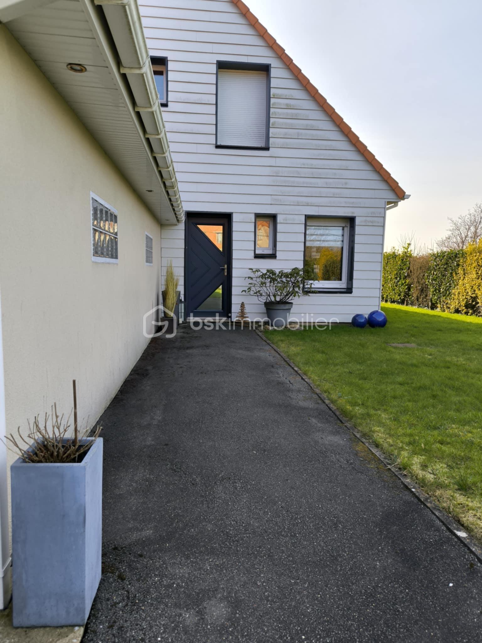 Maison contemporaine de 138 m² - 5ffabf3b-2af5-4c38-8d03-b1e1ee94233d.jpeg