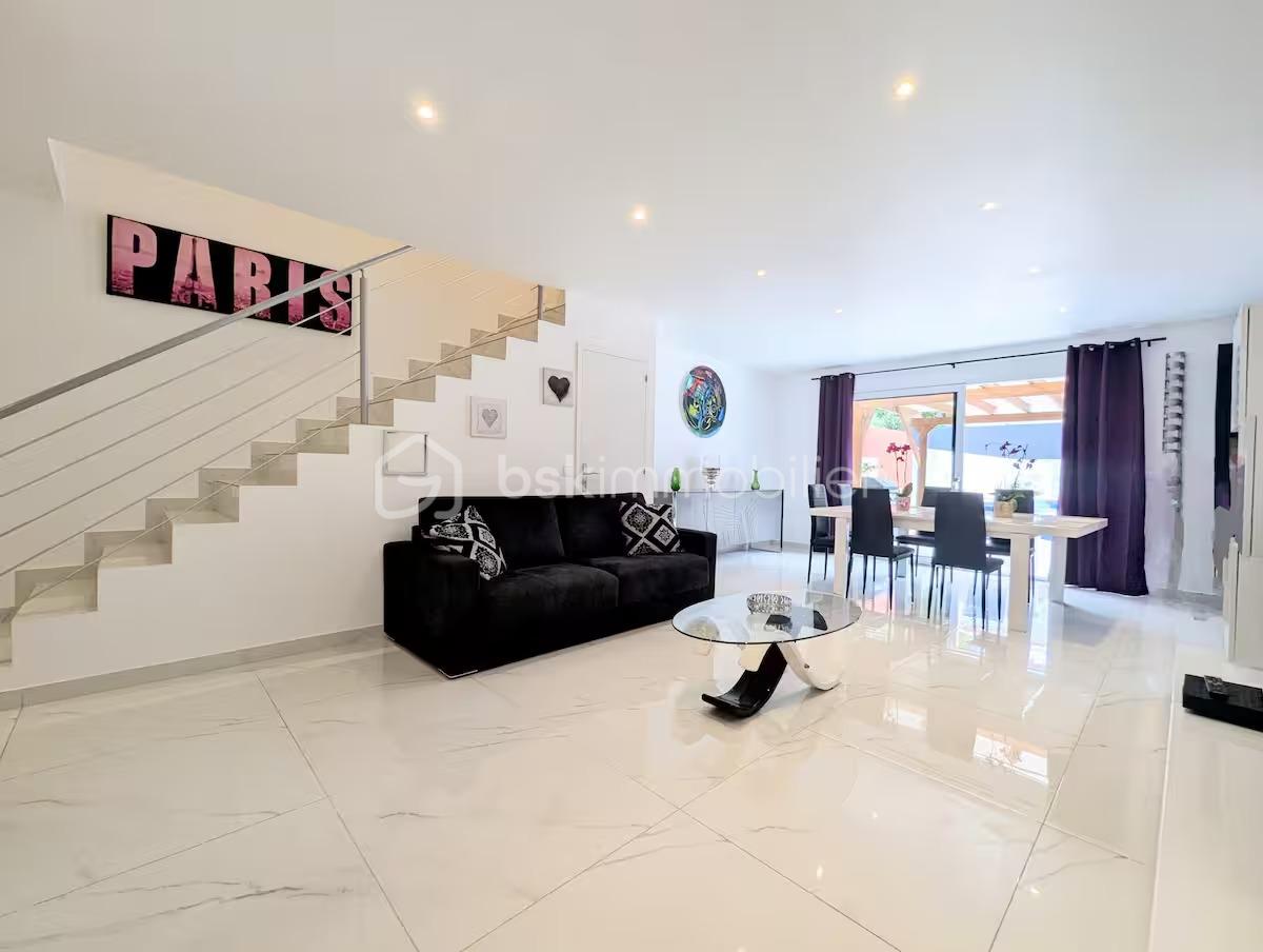 Maison de 120 m² - Salon 2.JPG