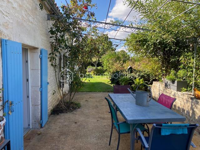 Maison de 235 m² - Petite terrasse.jpg