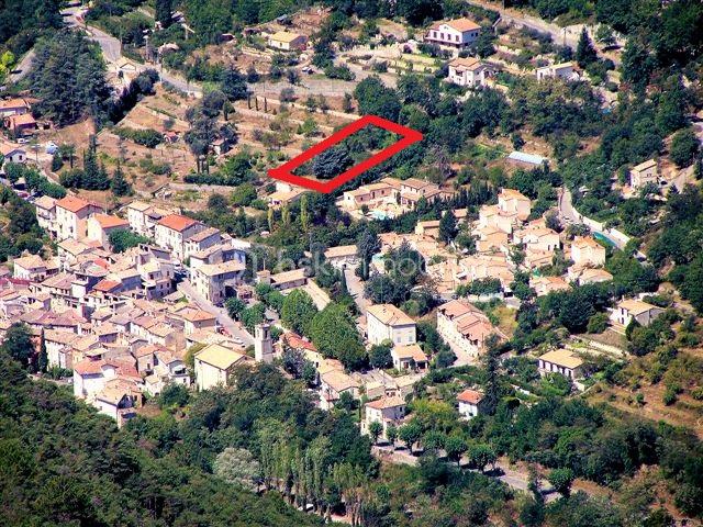 Terrain de 1 591 m² - vue aérienne.jpg