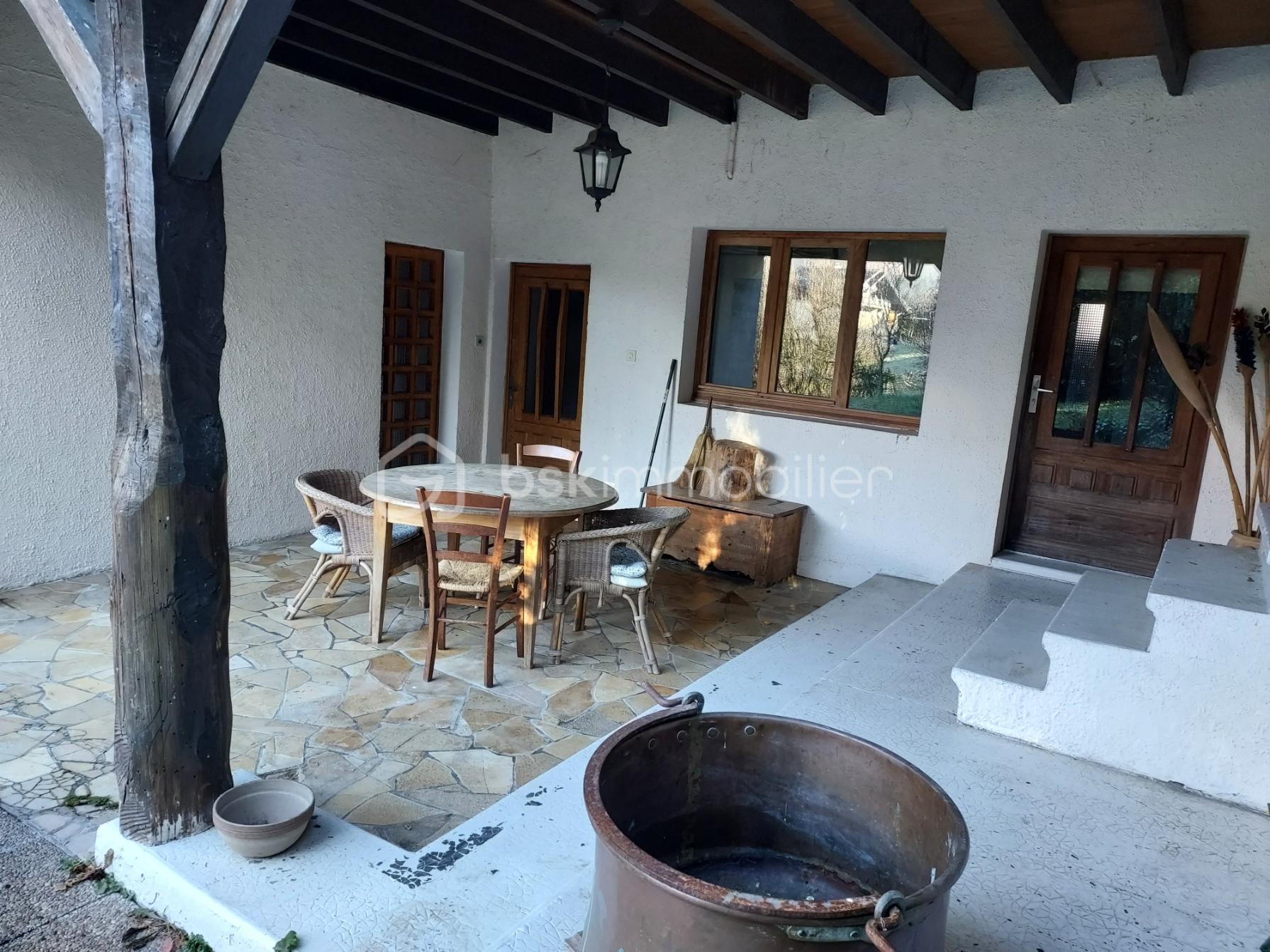Corps de ferme de 134,75 m² - Terrasse.jpg