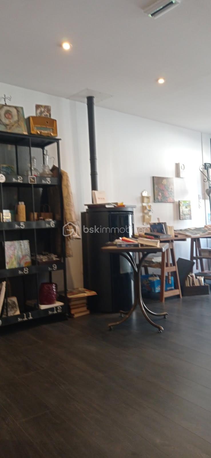 Immeuble mixte de 98,23 m² - IMG_20251126_221453.jpg