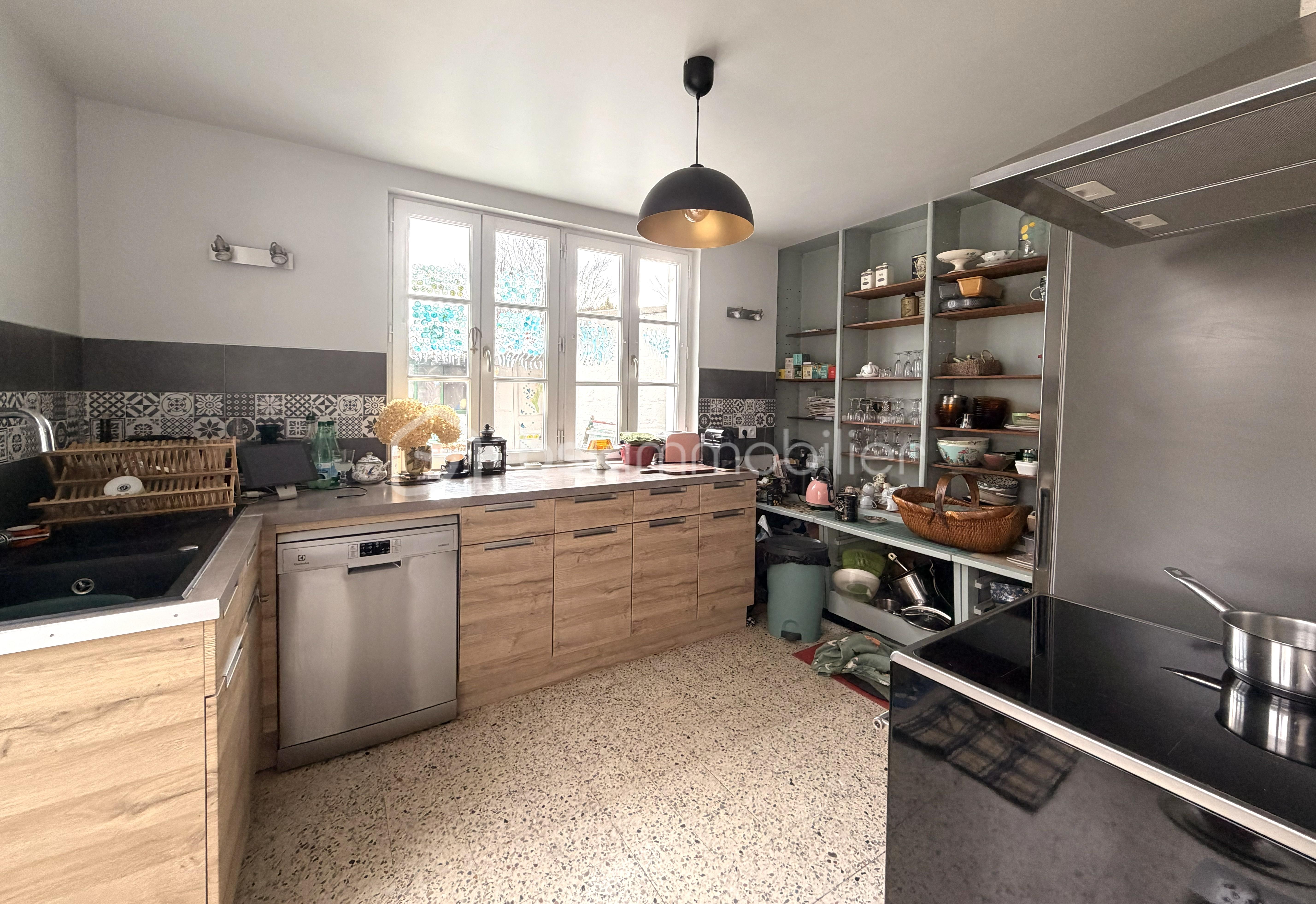 Immeuble mixte de 98,23 m² - IMG_9771[1].jpg