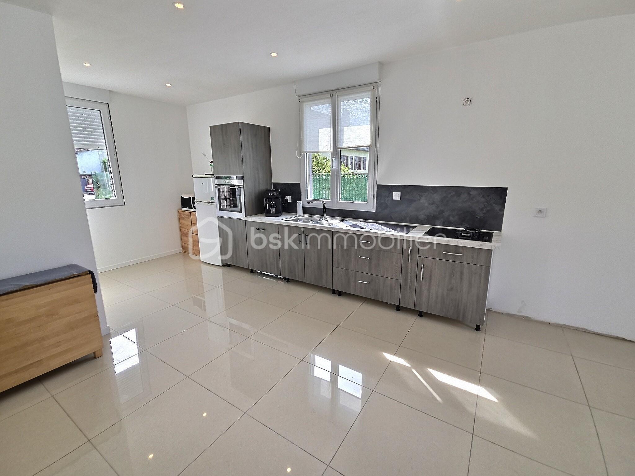 Maison de 90 m² - exposio_132973420.jpg
