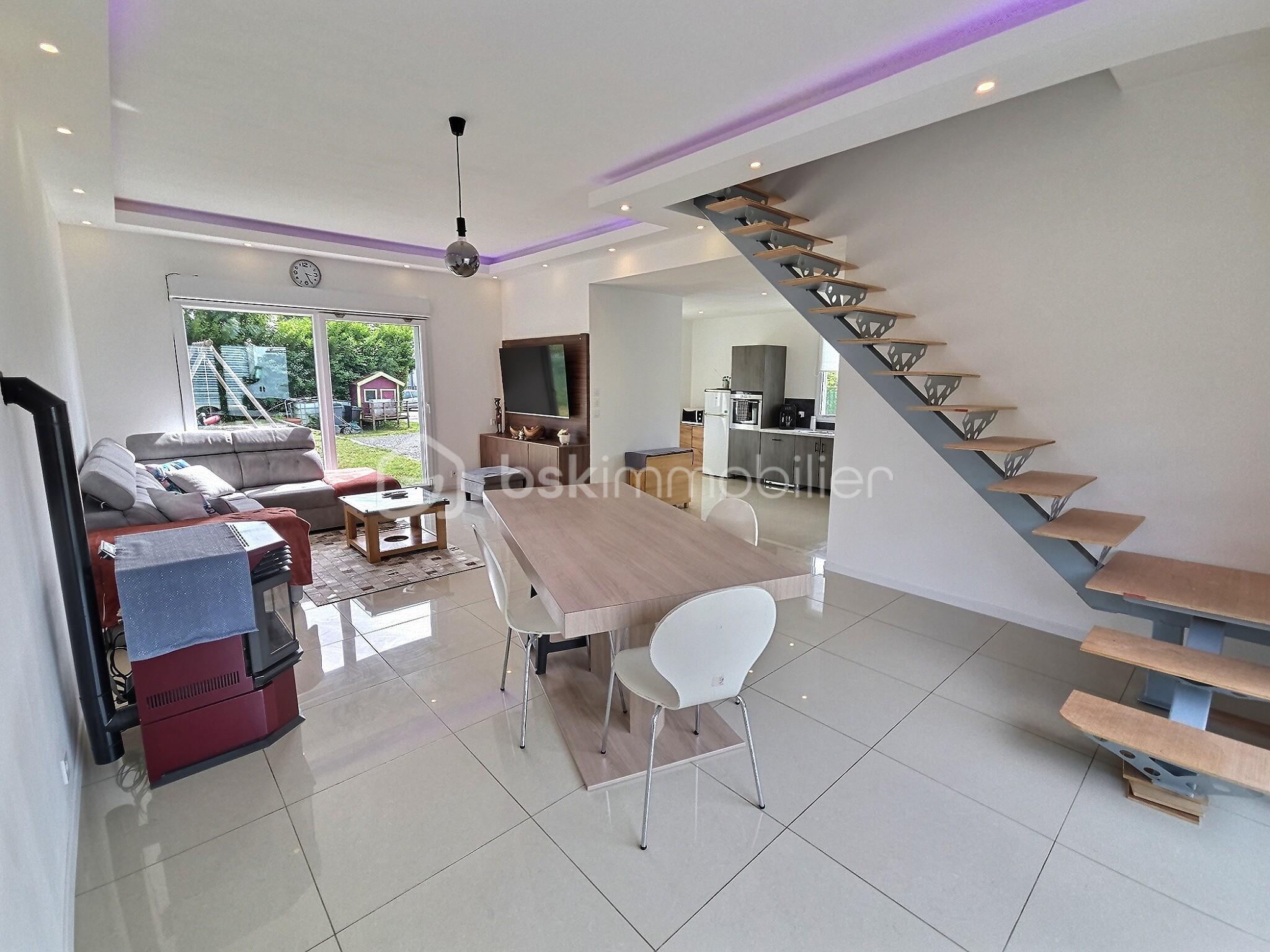Maison de 90 m² - exposio_132973405.jpg