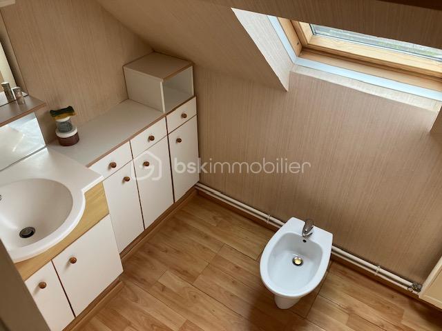senechal salle d'eau du haut.jpeg