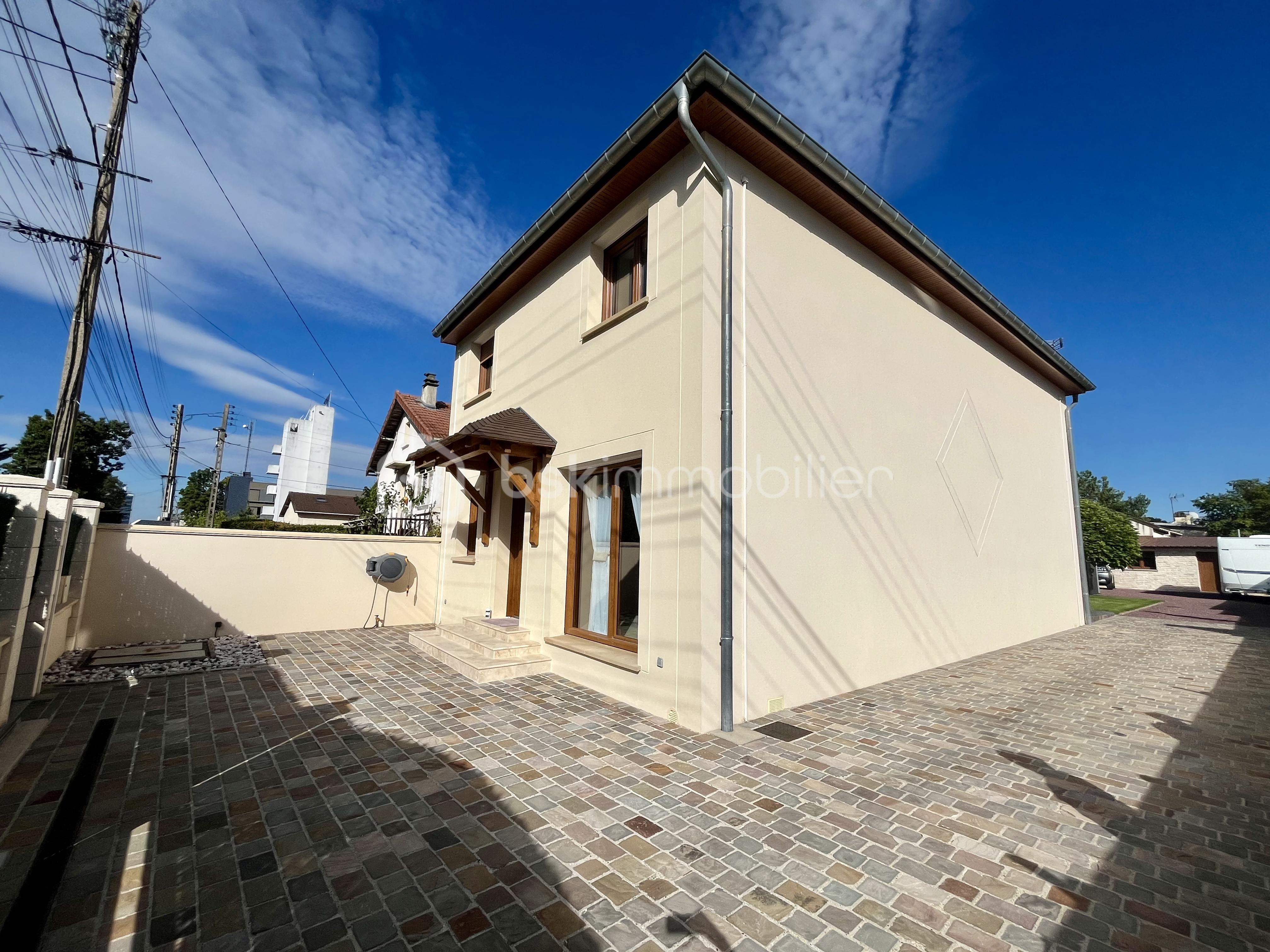 Maison contemporaine de 144 m² - tempImageMsrZVg.png