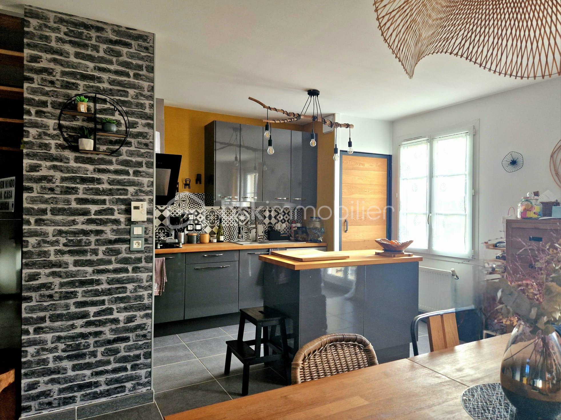 Maison de 91 m² - BSK IMMOBILIER CELINE VAN DE WALLE HOUDAN 5.jpeg