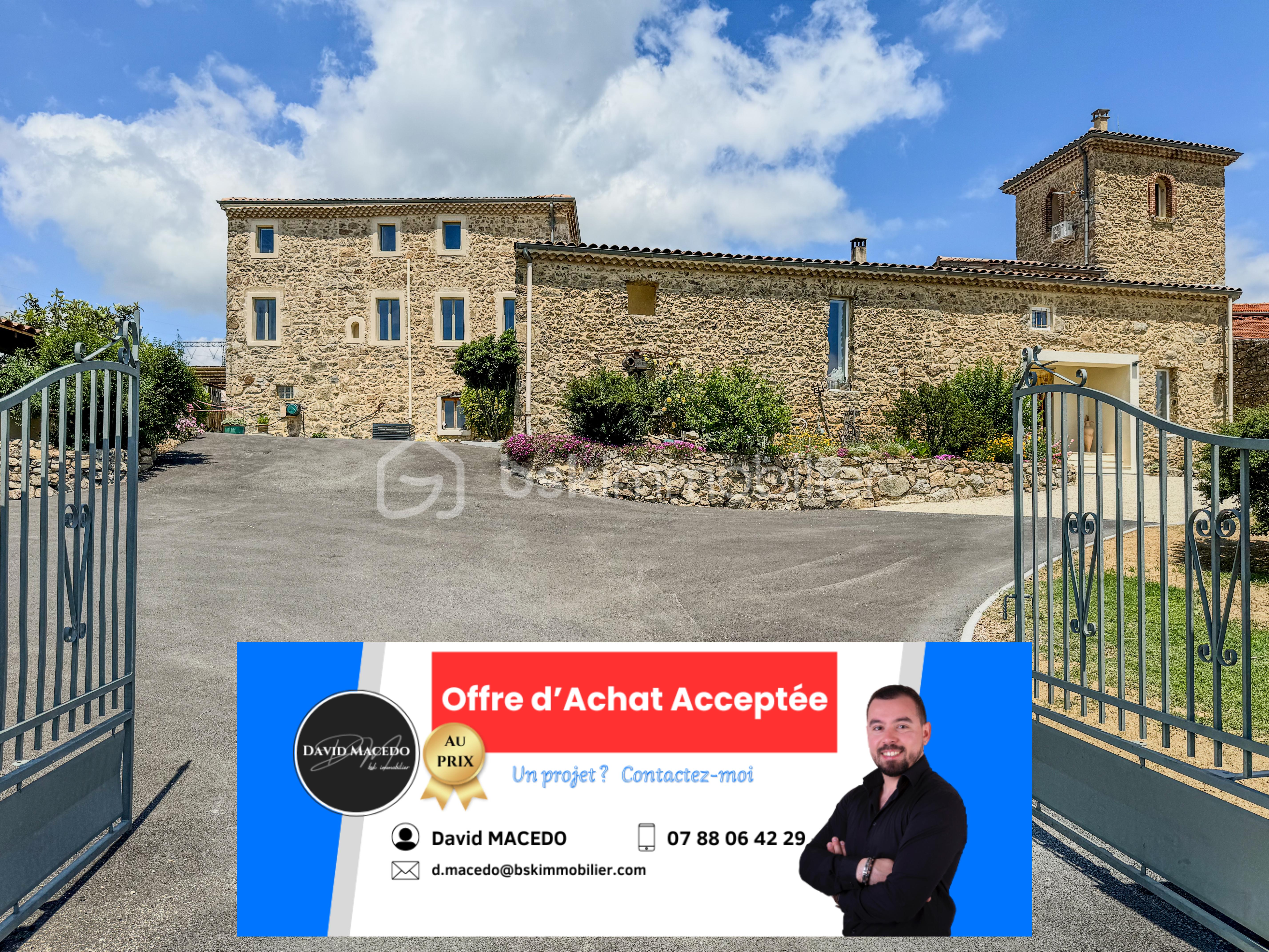 Corps de ferme de 350 m²