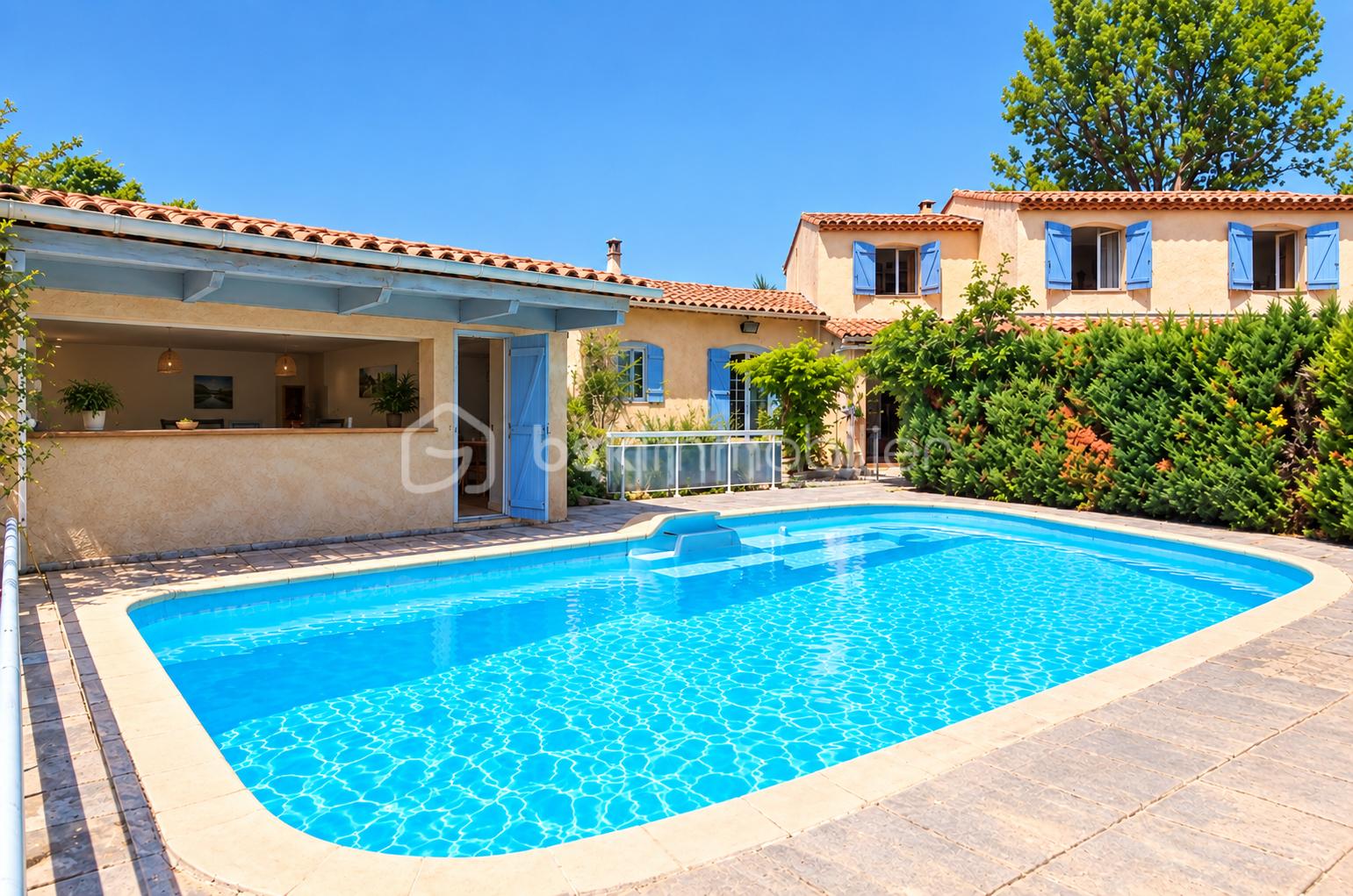 maison_piscine.jpg