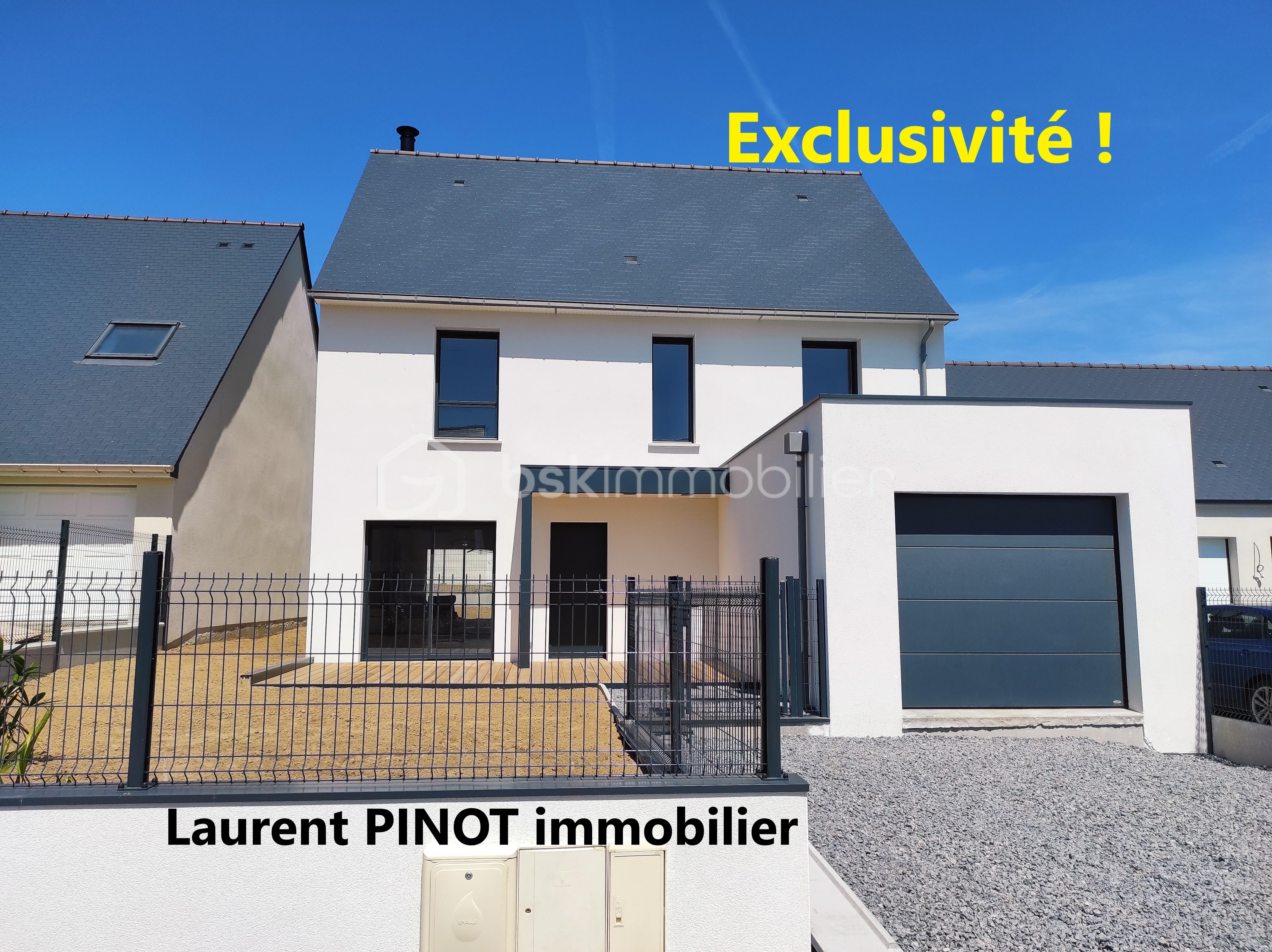 Maison de 128 m² - EXT signé.jpg