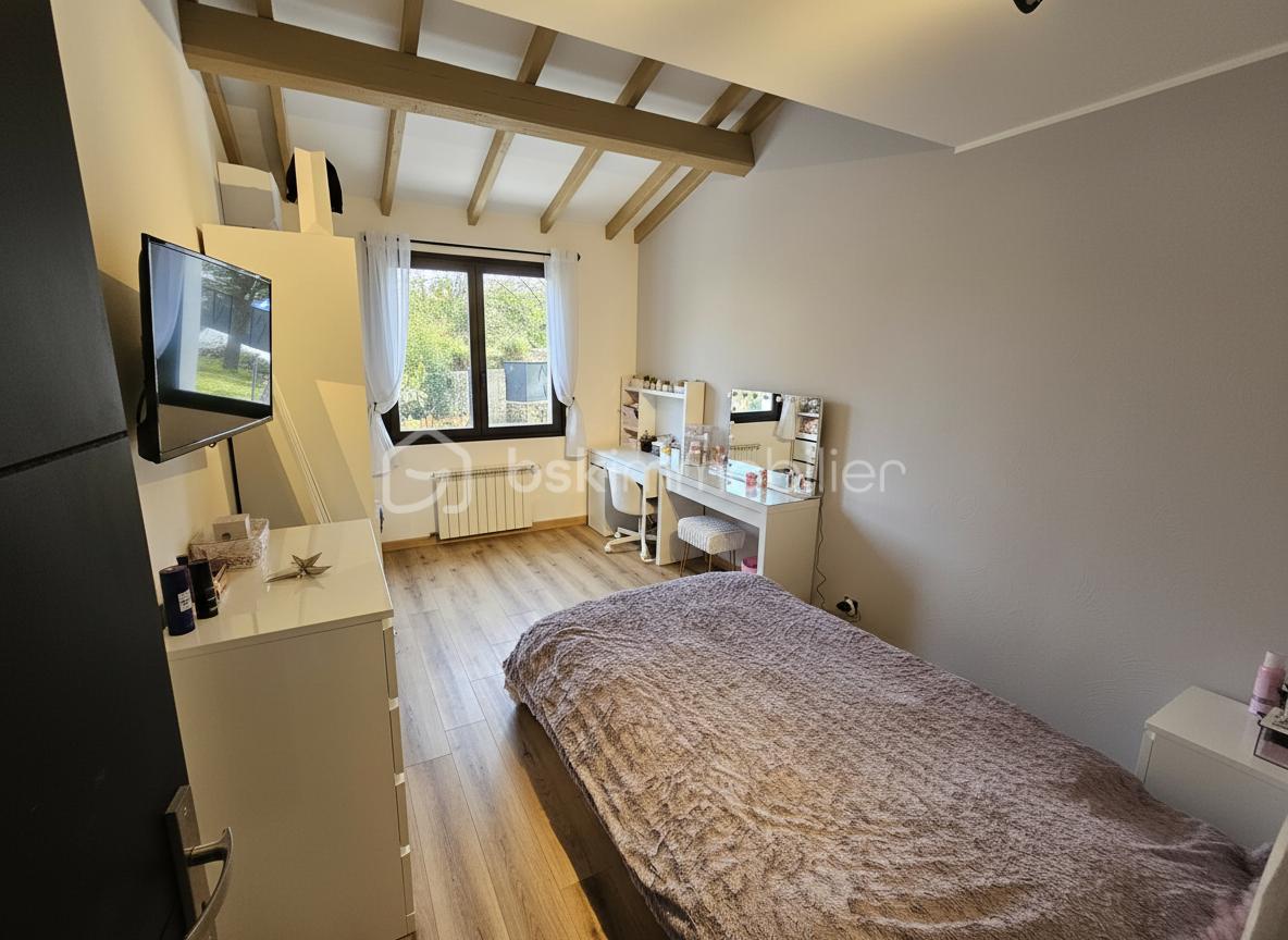 Maison de 208 m² - generated_2026-01-25T17_35_22.398.jpg