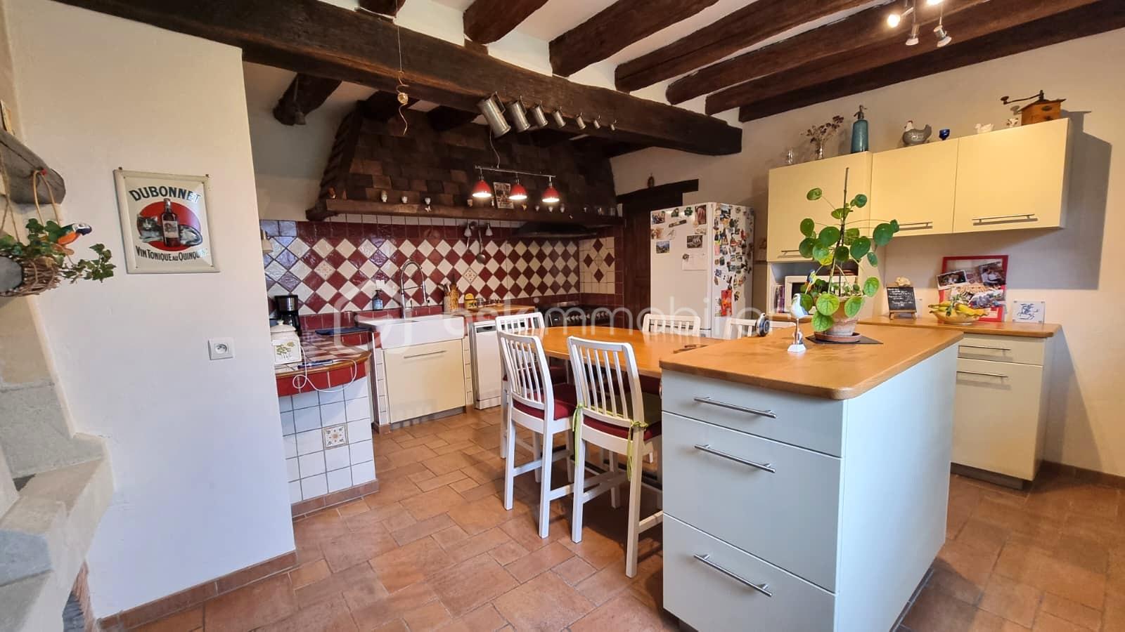 Maison de 225 m² - IMG-20251115-WA0052.jpg