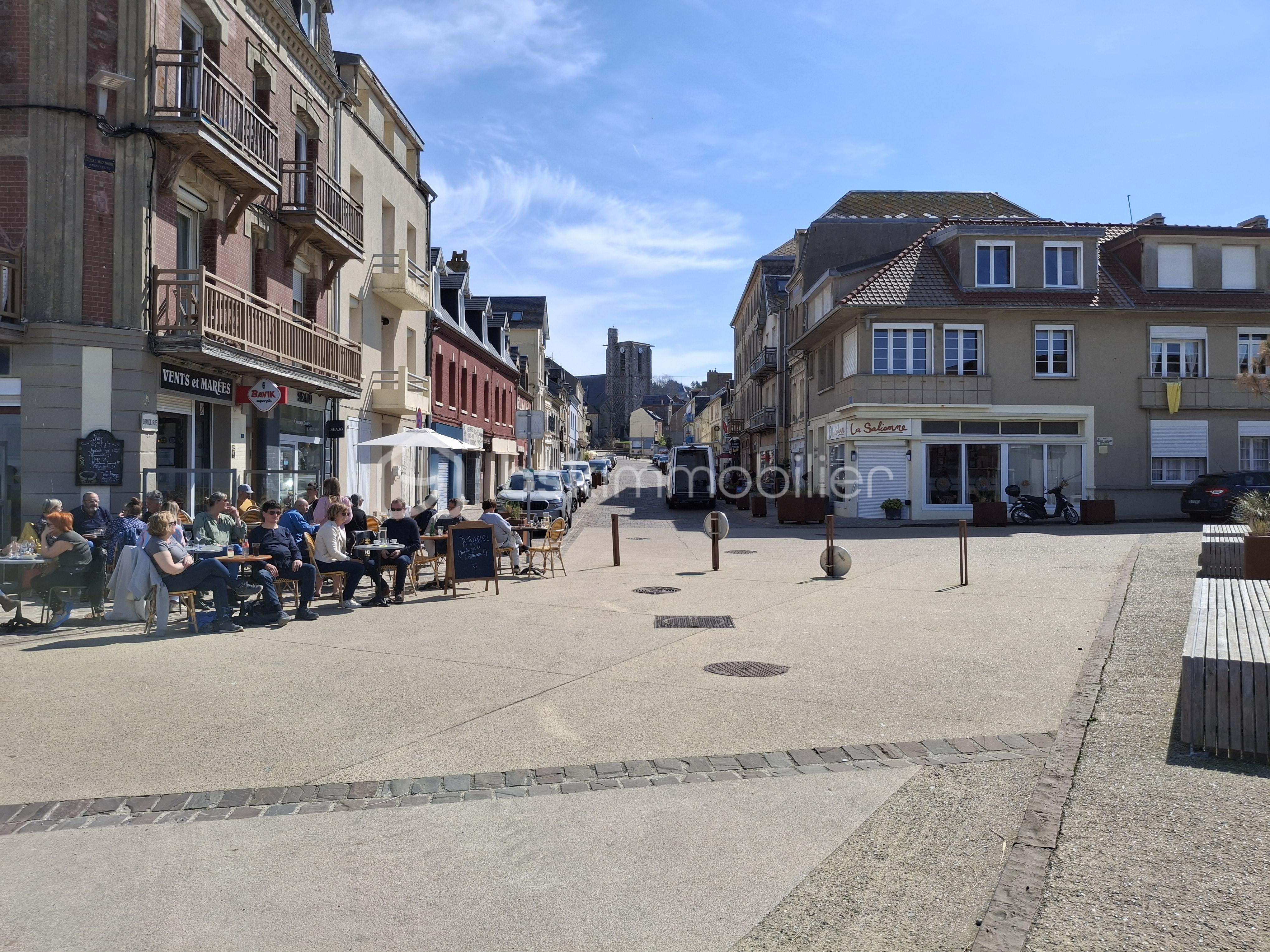Studette de 9,86 m² - resto front mer paysage.jpg