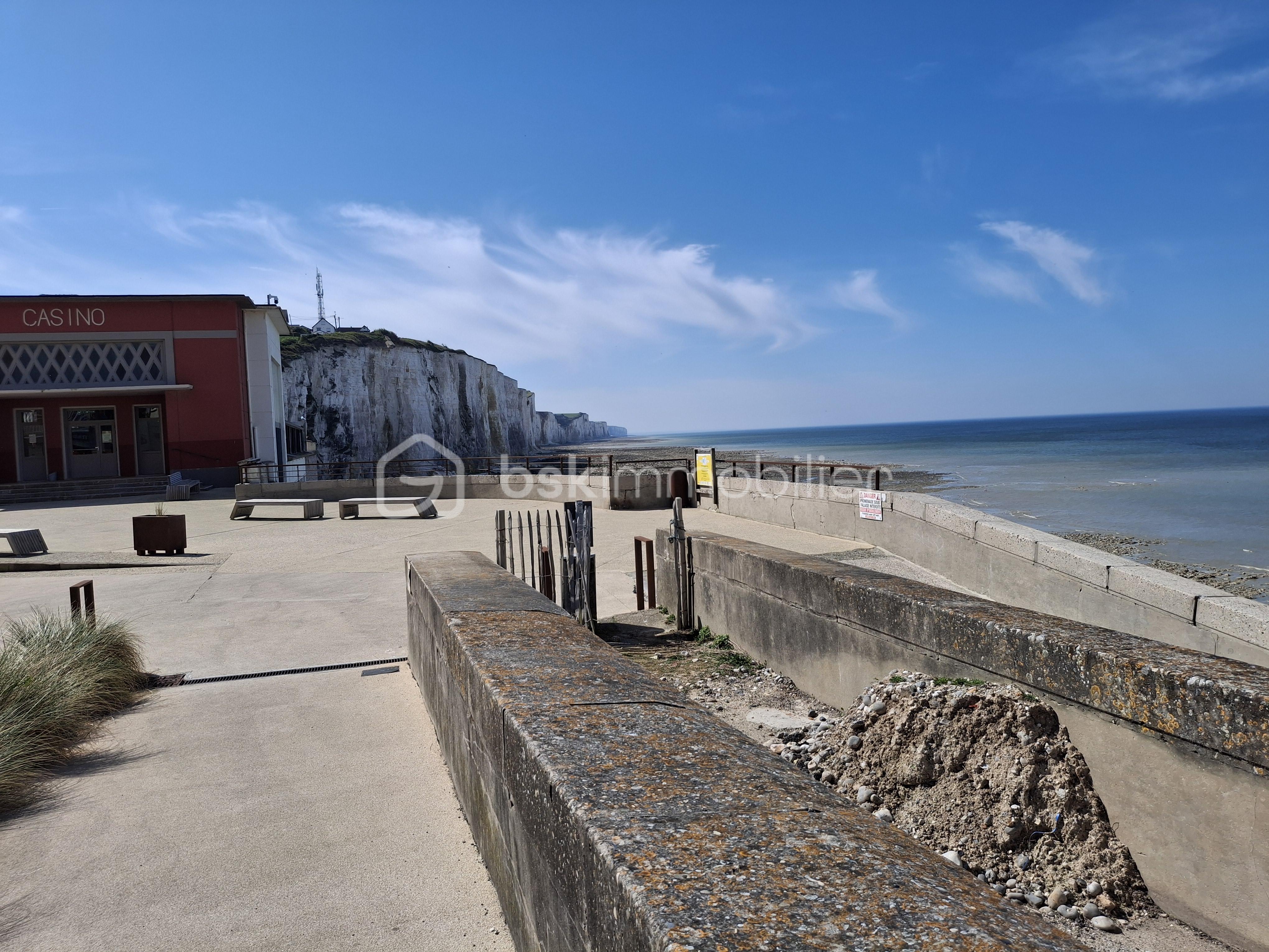 Studette de 9,86 m² - front mer paysage 2.jpg