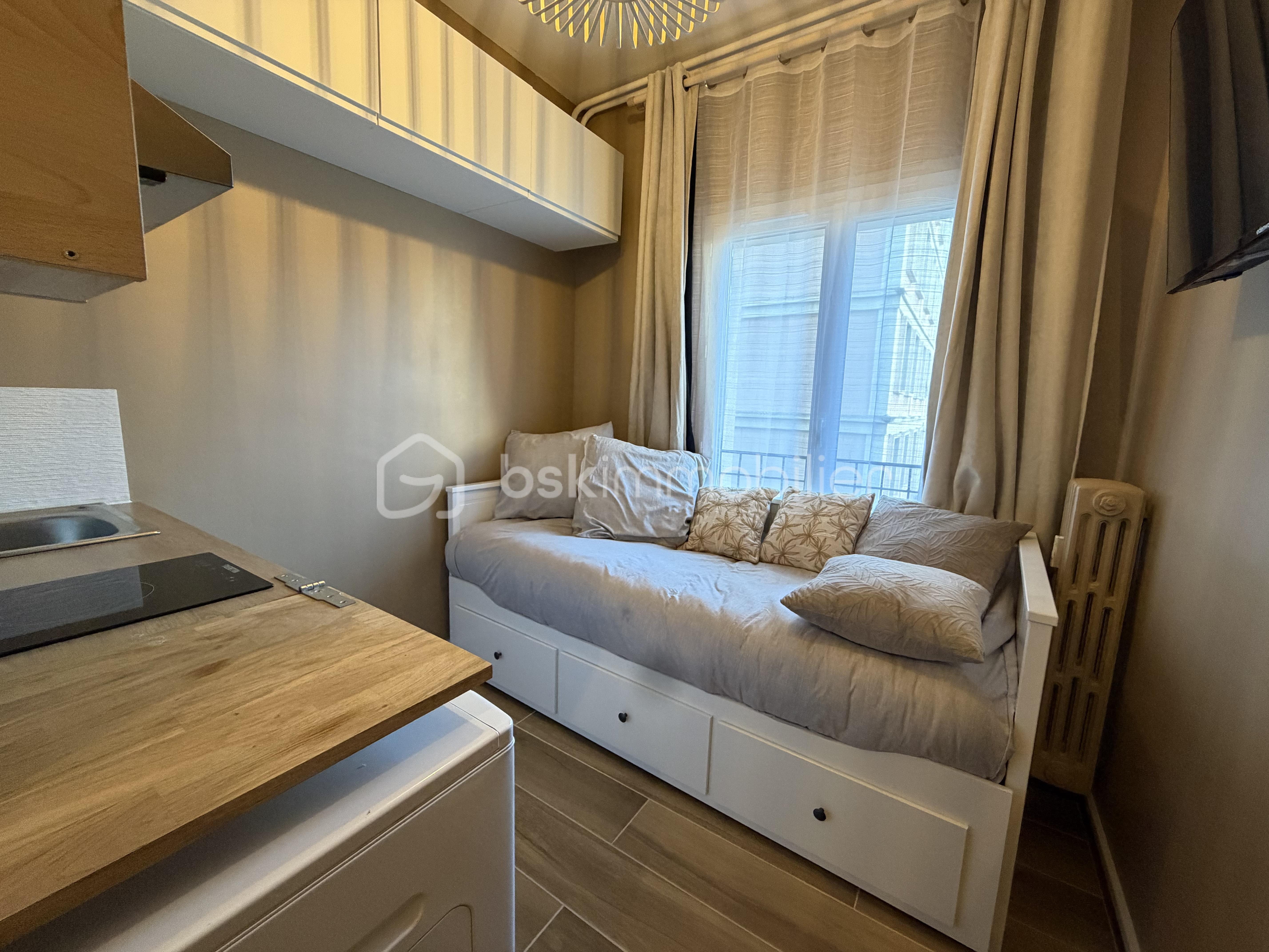 Appartement de 10,07 m² - sejour 1.jpg