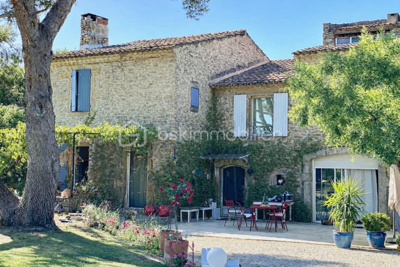 Maison de 220 m² - 0adae26e-817b-45e4-b81b-2ebc66d98932.JPG