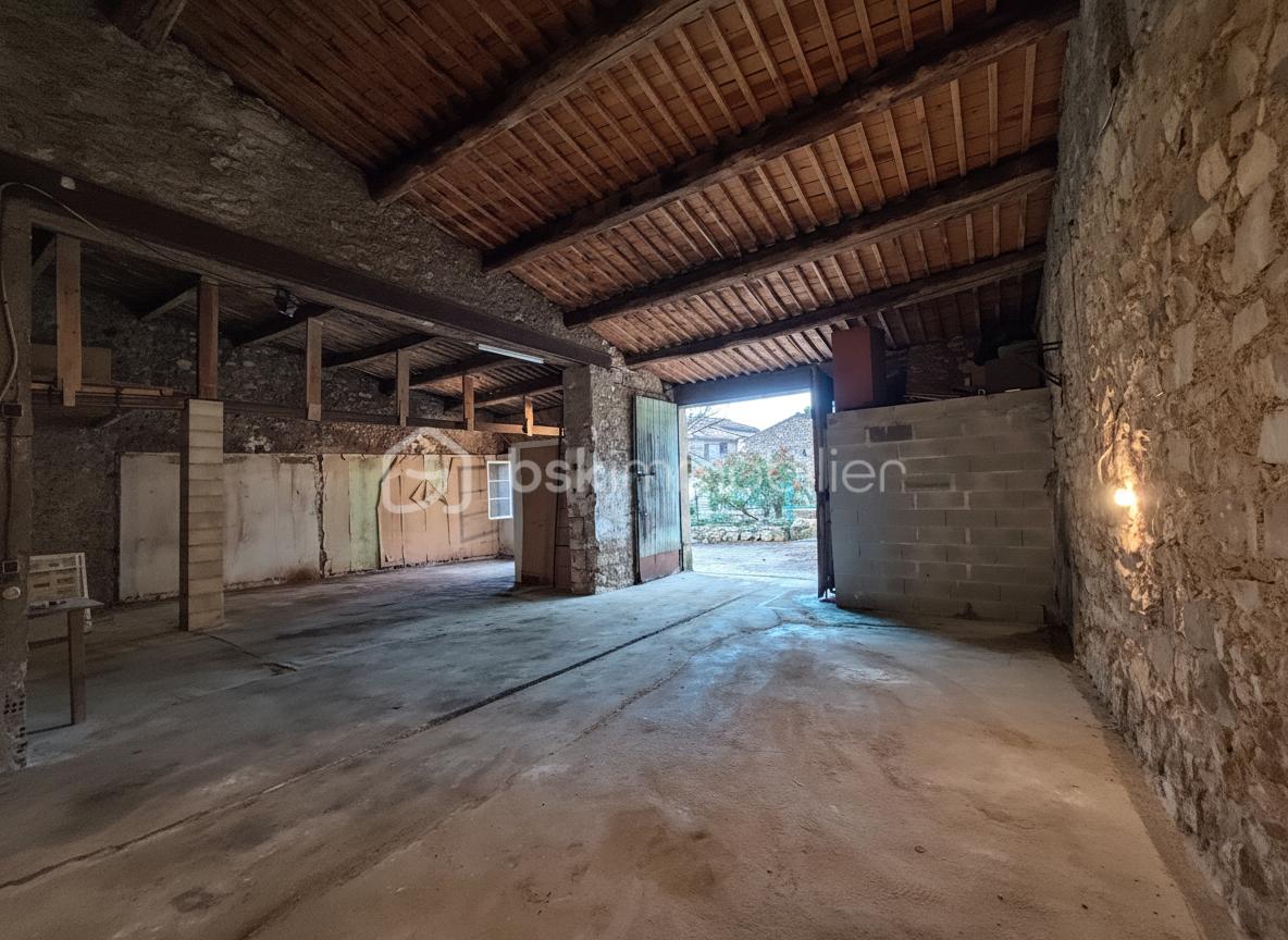 Exploitation viticole de 150 m² - generated_2026-02-05T09_17_32.318.jpg