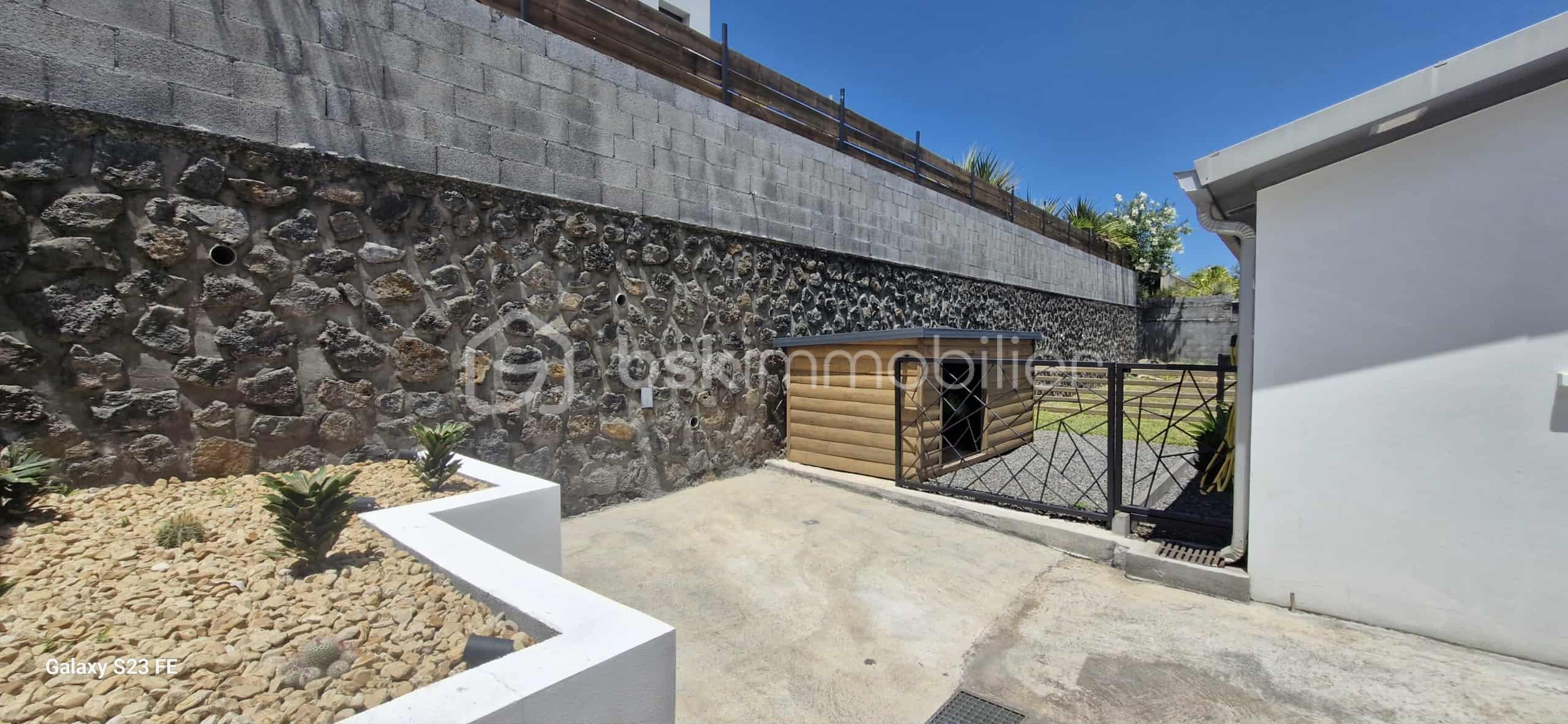 Maison de 113 m² - 15b651d6-d483-4ffd-b678-99d9b6717ce7.jpg