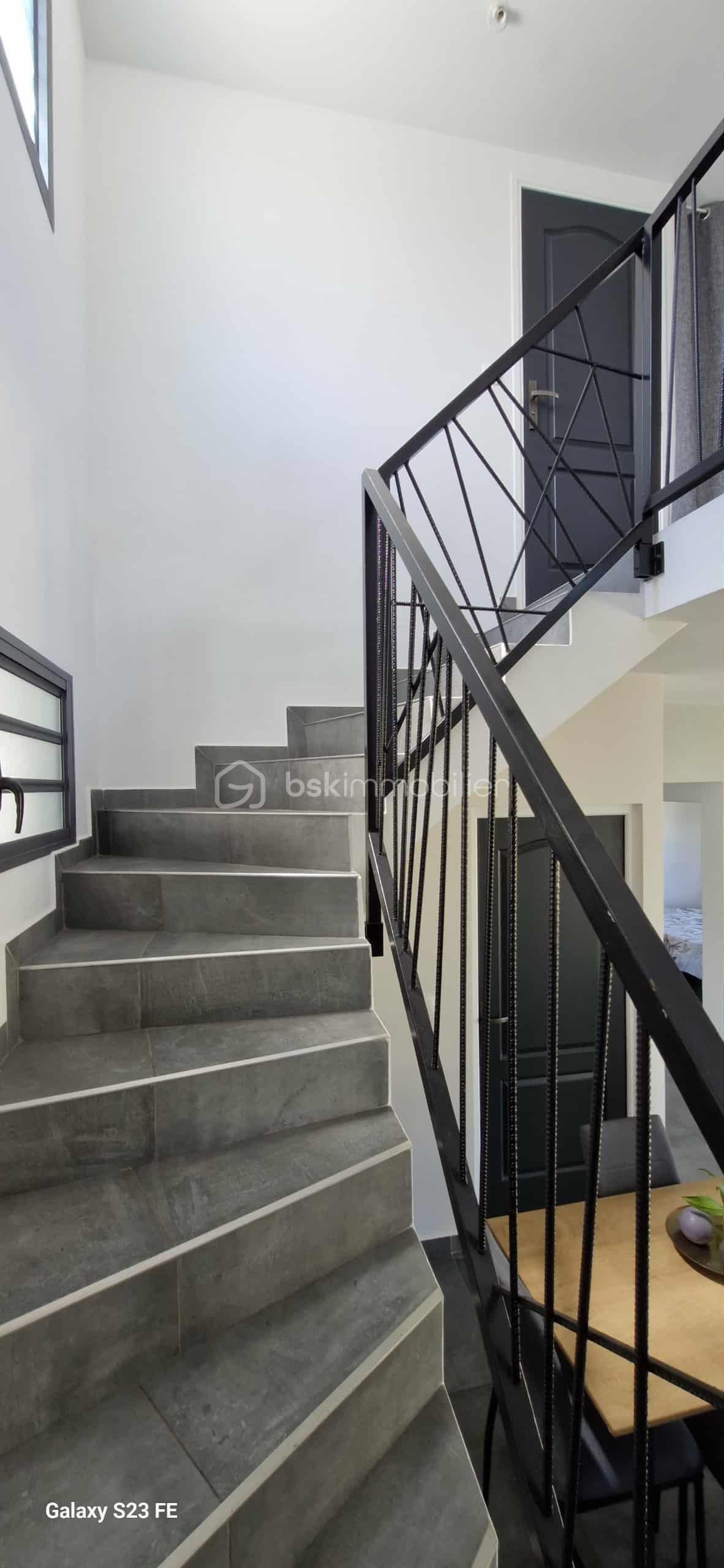 Maison de 113 m² - 71a3b433-73ec-42ac-b671-a399177d0692.jpg