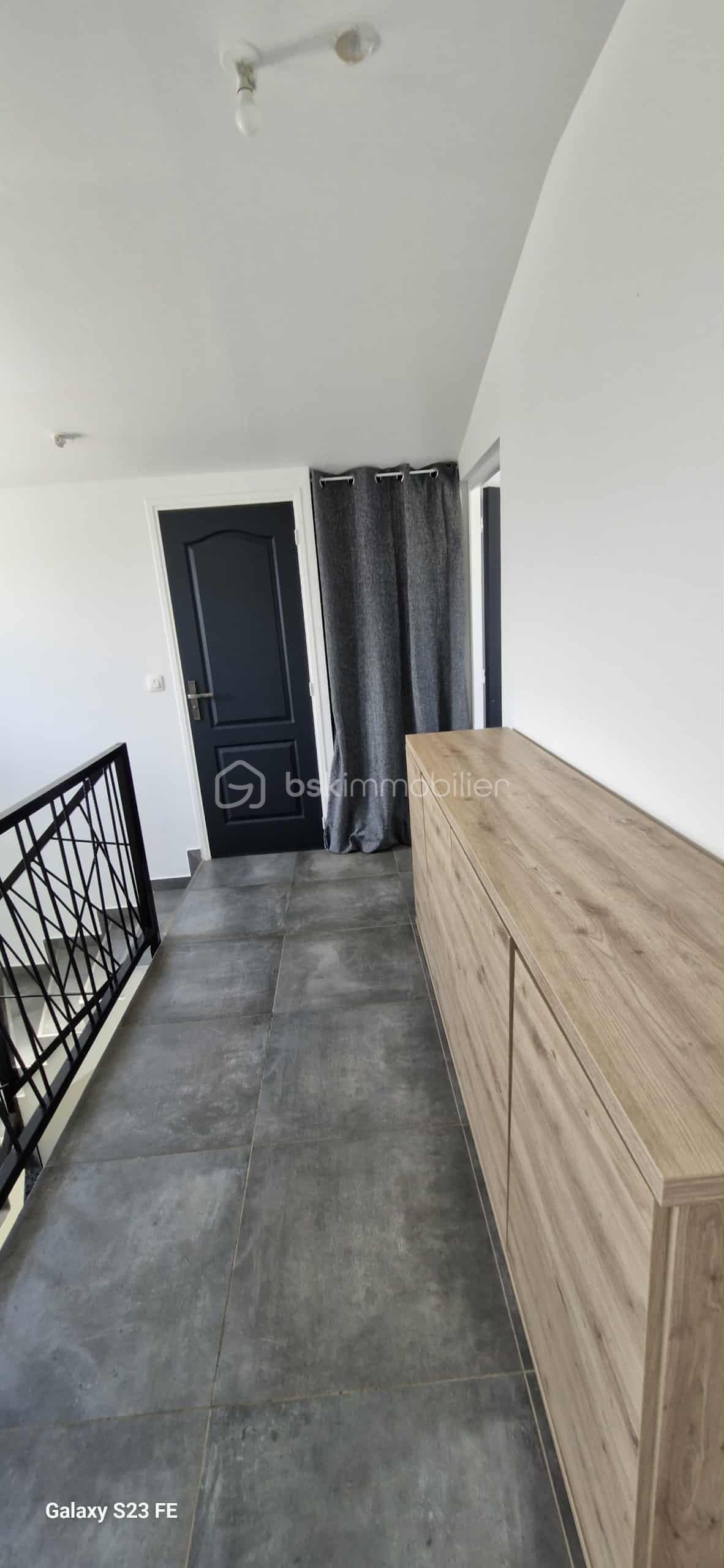 Maison de 113 m² - 191ff4d5-7513-4e05-9813-1d92740653a6.jpg