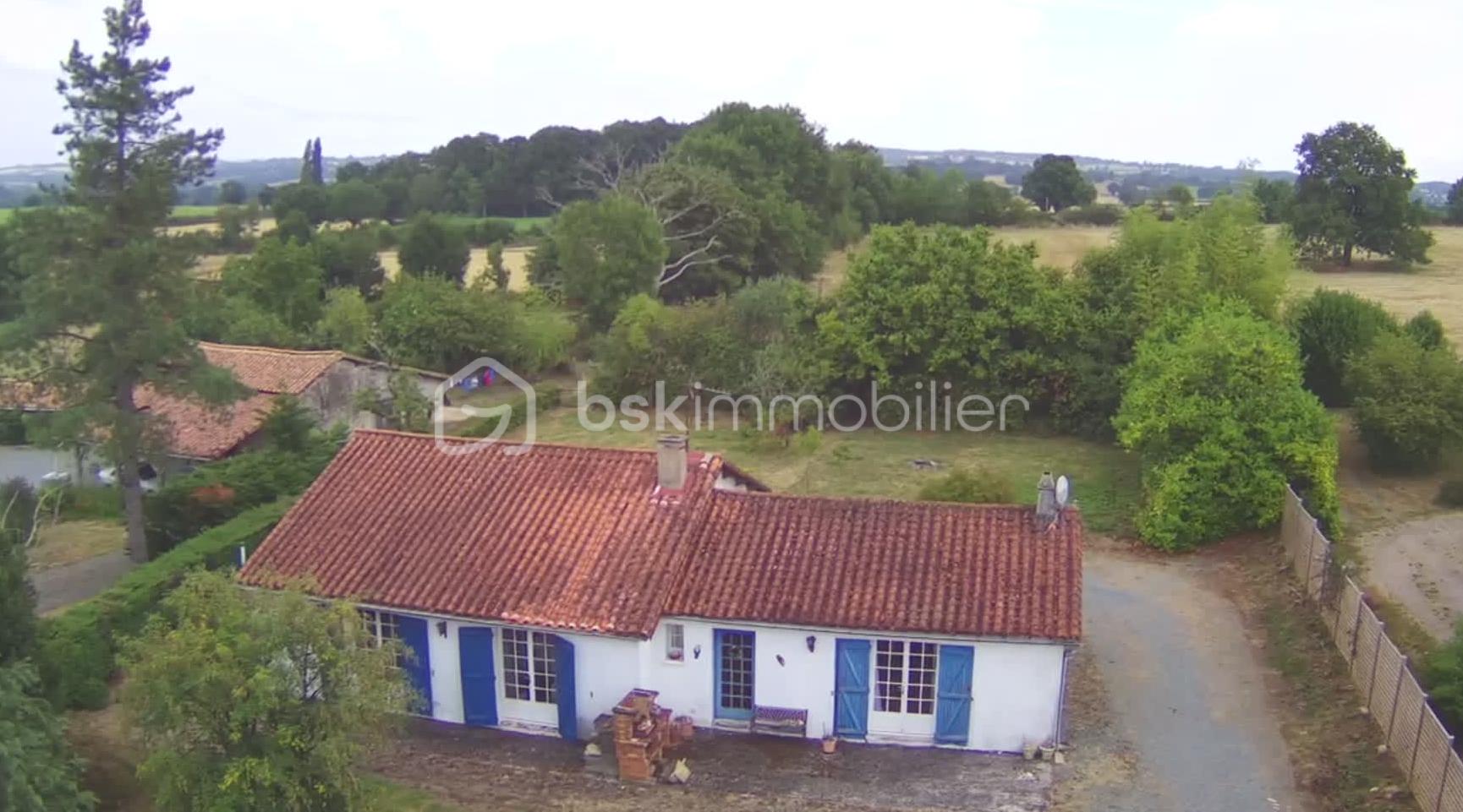 Maison traditionnelle de 100 m² - 1.png