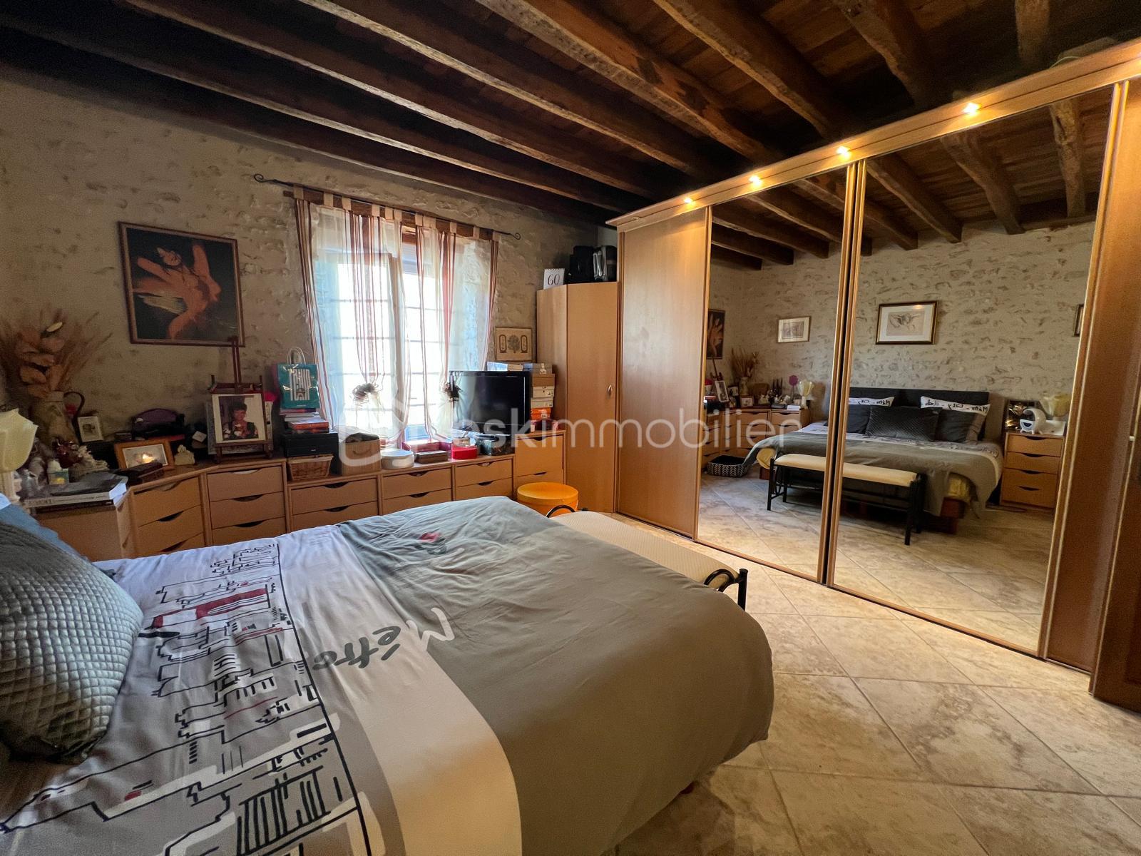 Maison de 176 m² - IMG-20250915-WA0071.jpg