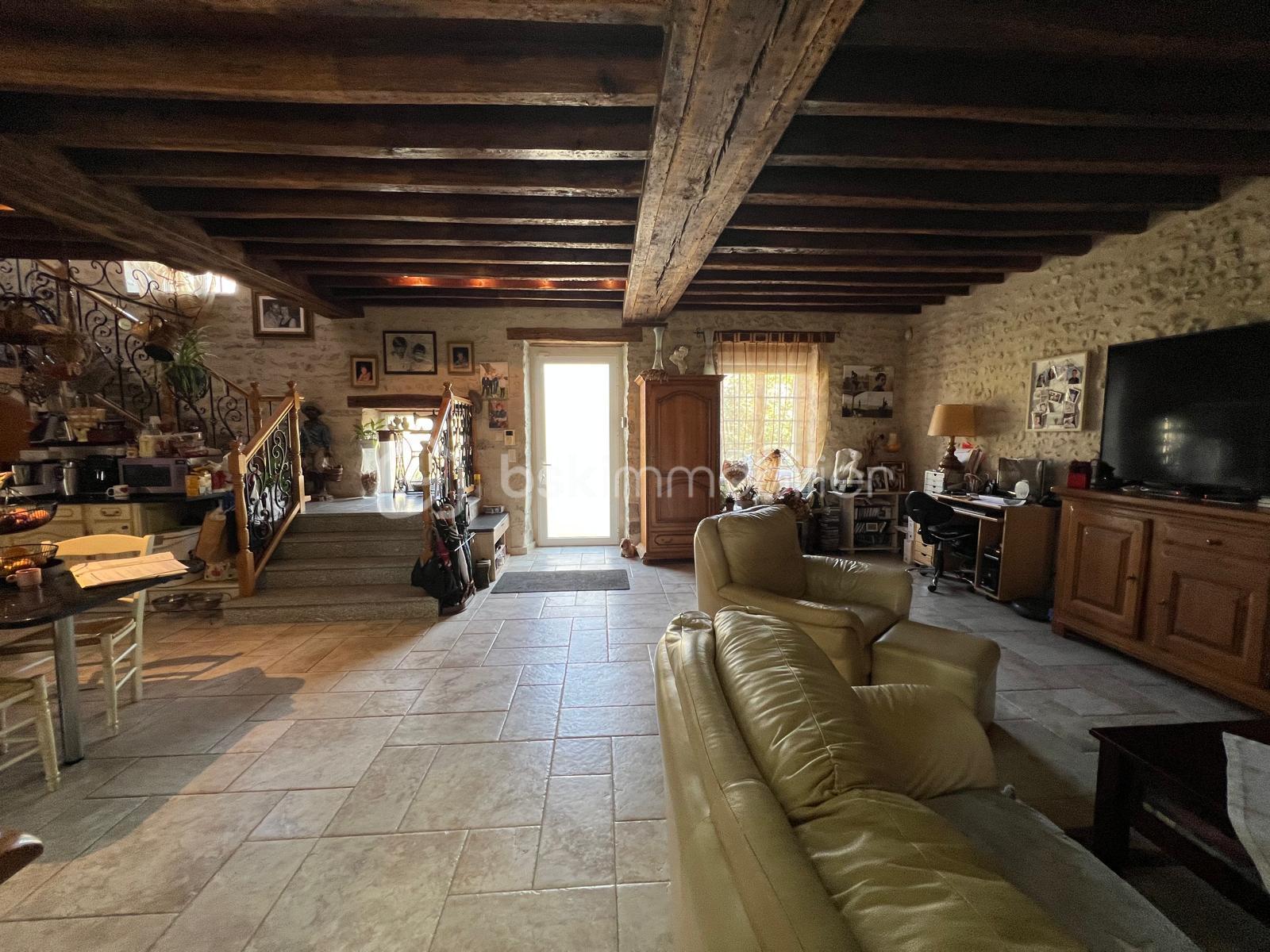 Maison de 176 m² - IMG-20250915-WA0089.jpg