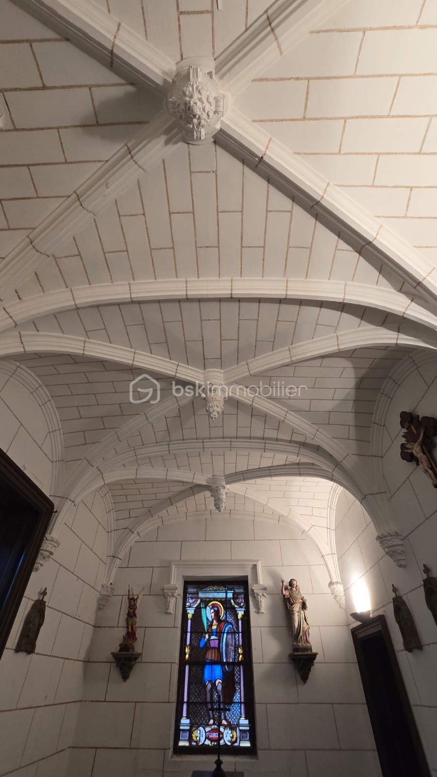 Chateau de 632 m² - IMG-20260122-WA0040.jpg