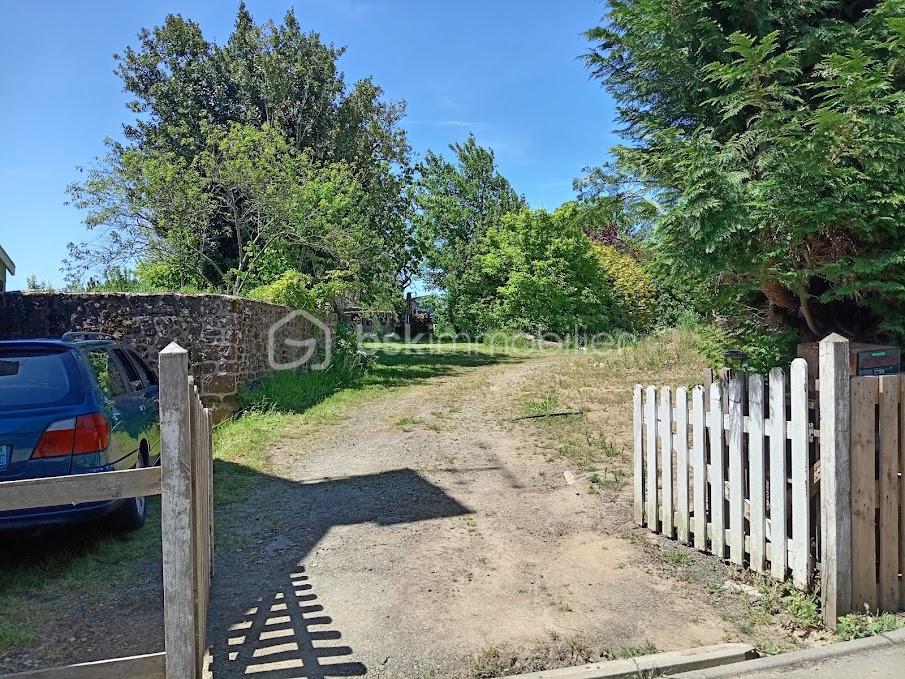 Maison de 75 m² - Droit de passage acces voiture au jardin.jpg