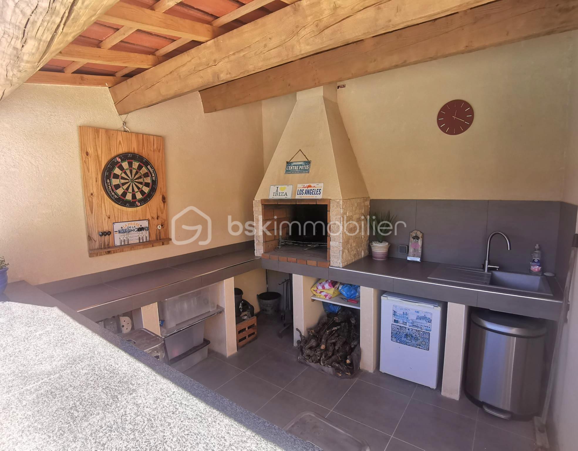 Villa de 121 m² - cuisine d'été.jpg