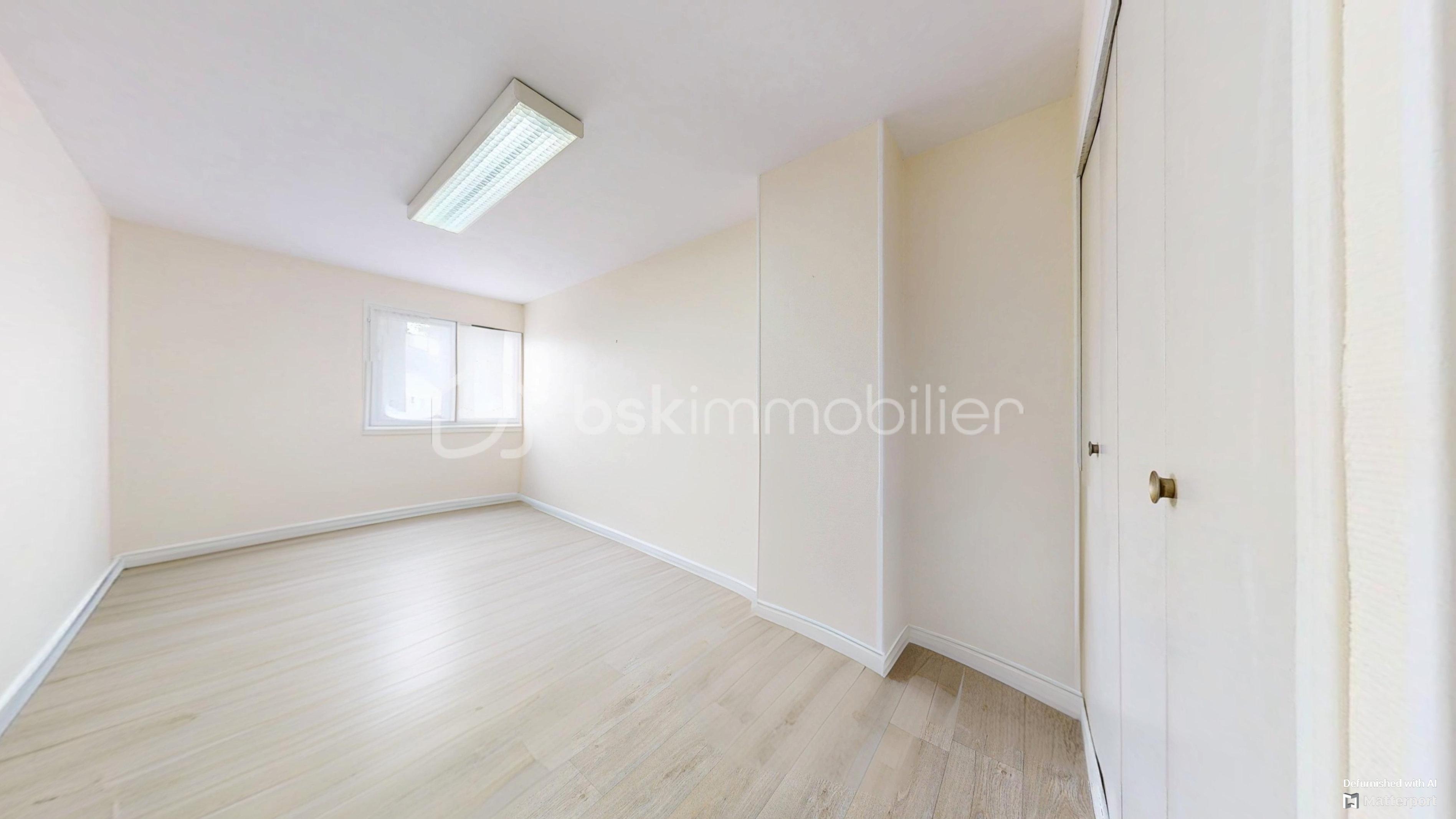 Appartement de 100 m² - Rue-Des-Palmiers-05262025_165604_defurnished.jpg