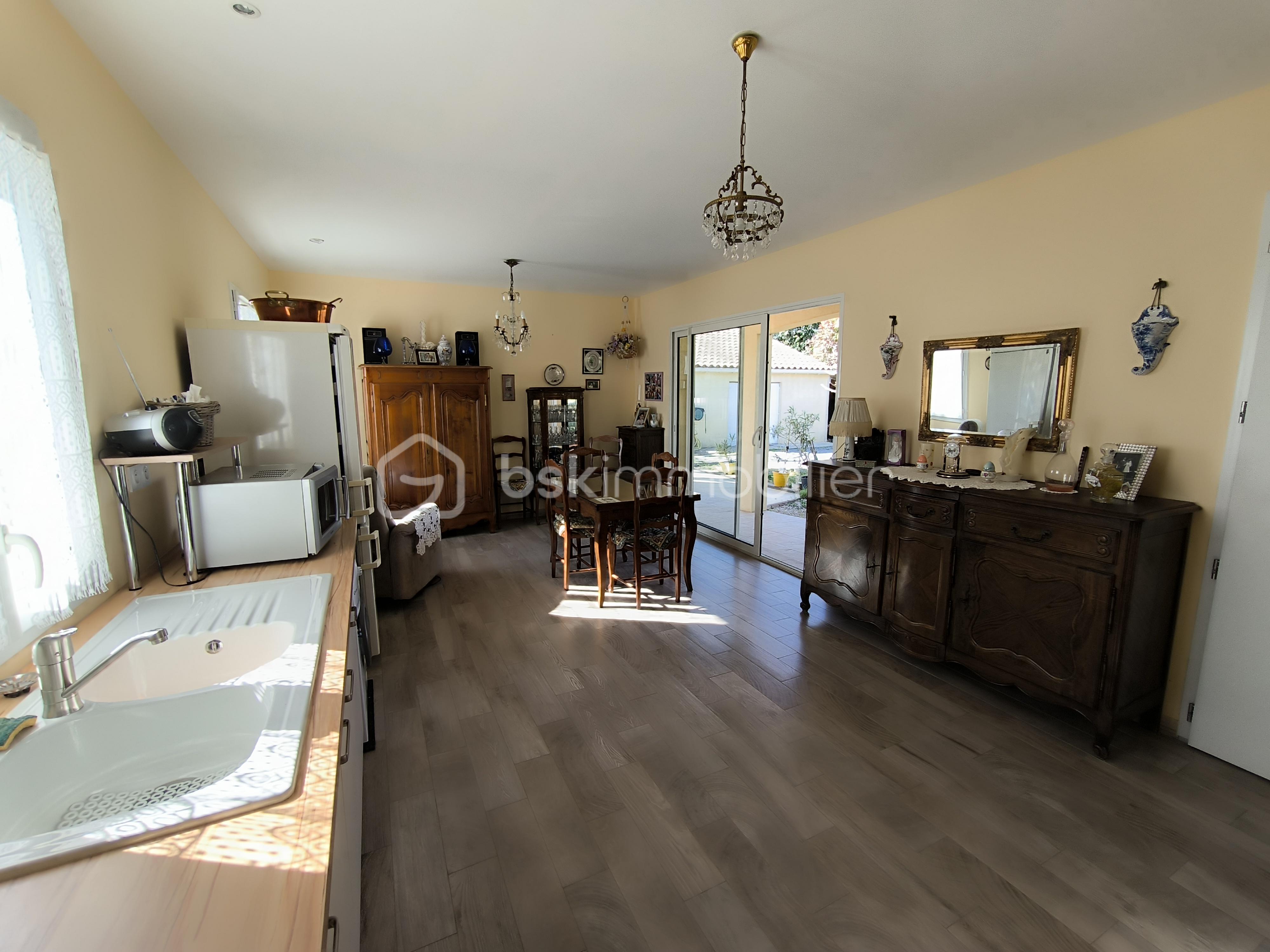 Maison de 203 m² - IMG_20250401_102535.jpg