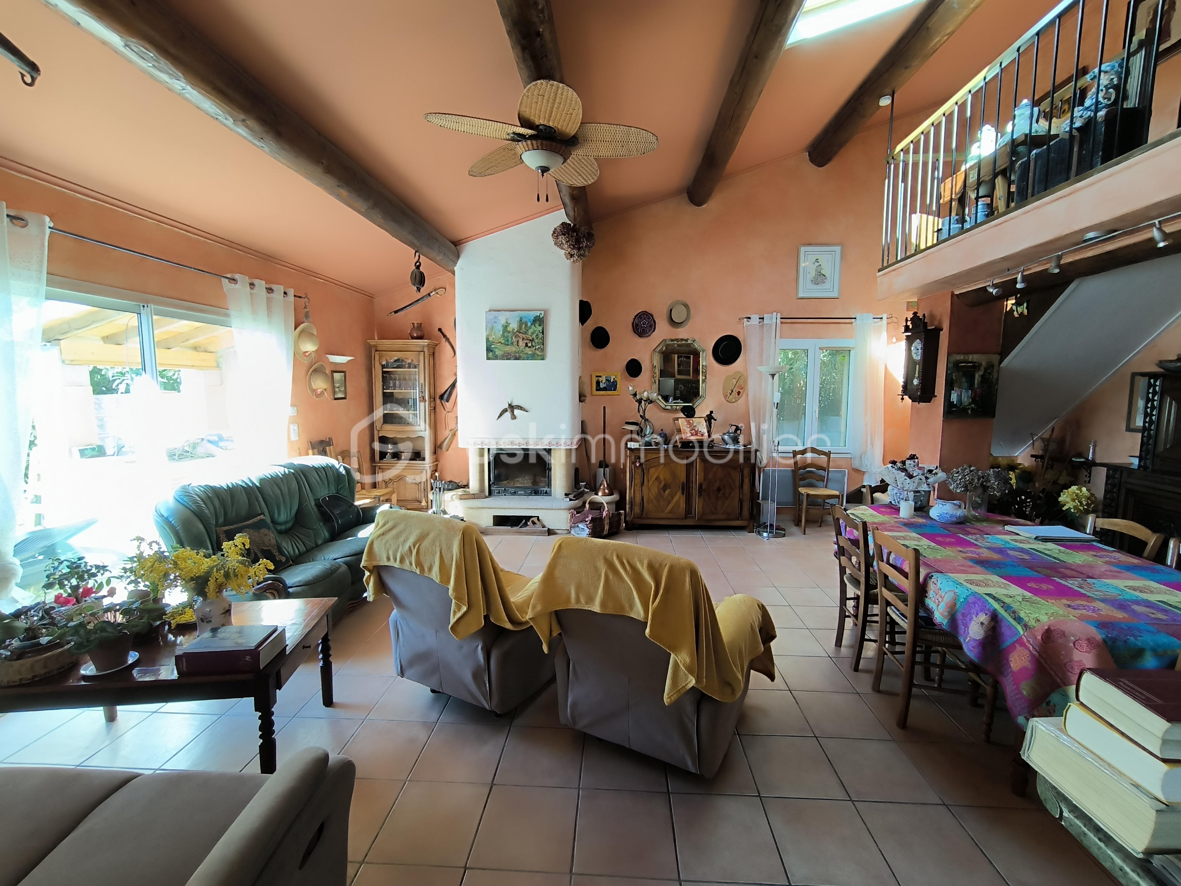 Maison de 203 m² - IMG_20250401_104550.jpg