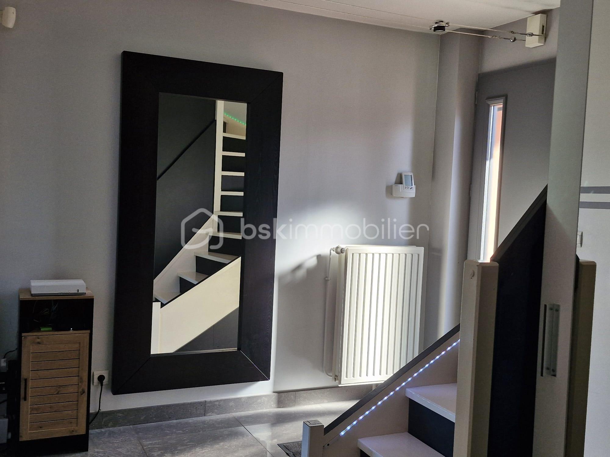 corinne bruno wattrelos bsk immobilier entrée.jpeg
