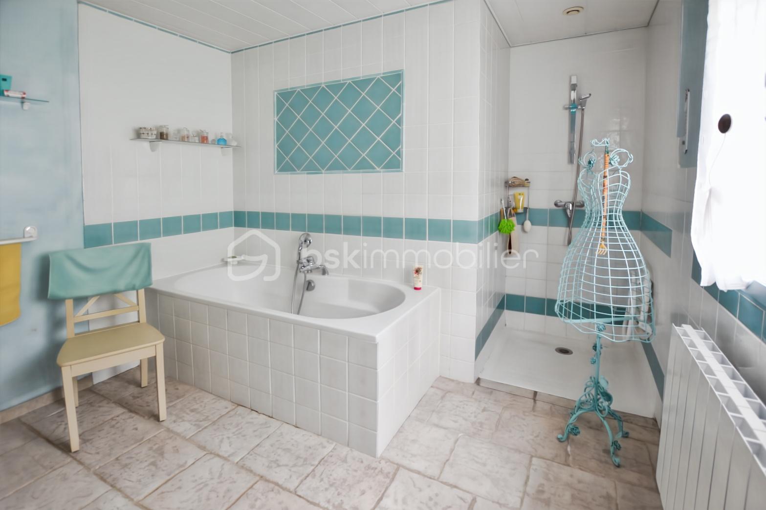 Maison de 180 m² - salle bain.jpg