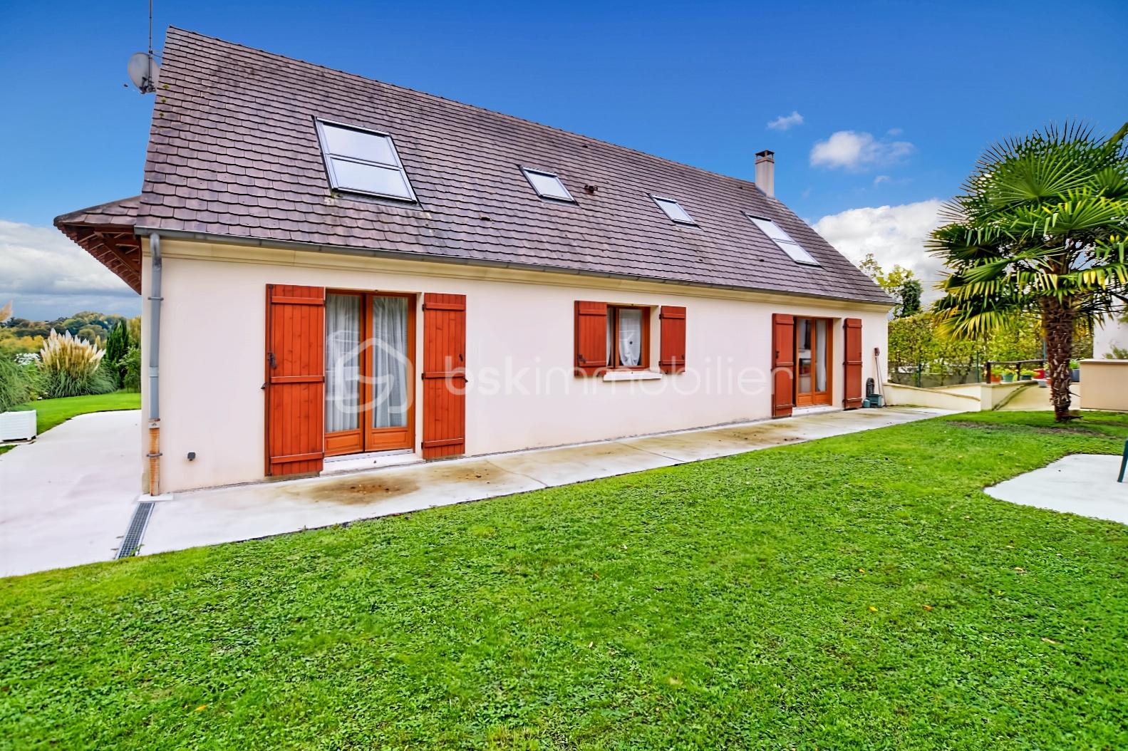 Maison de 180 m² - facade arrière.jpg