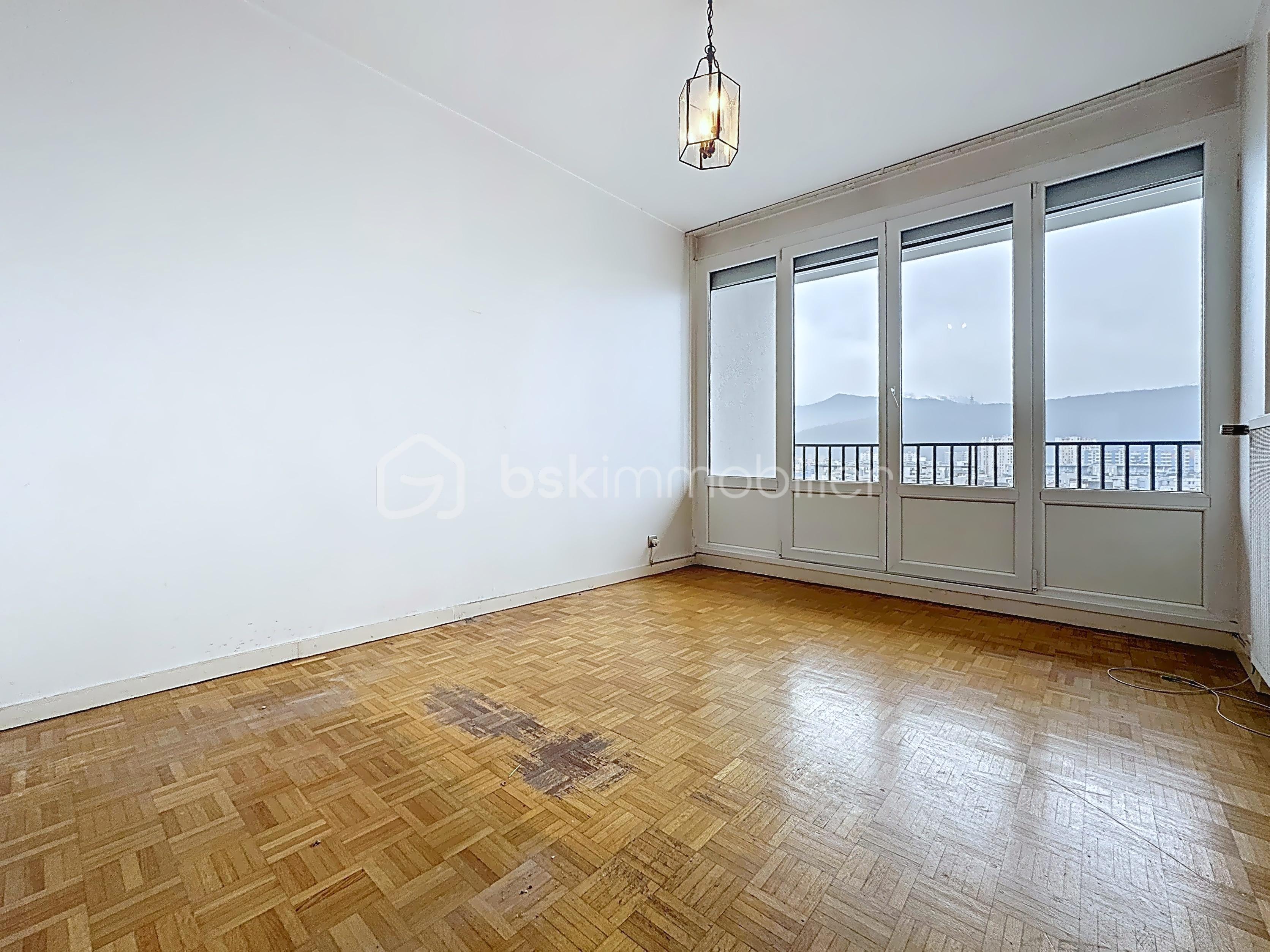 Appartement de 77 m² - téléchargement (25).png